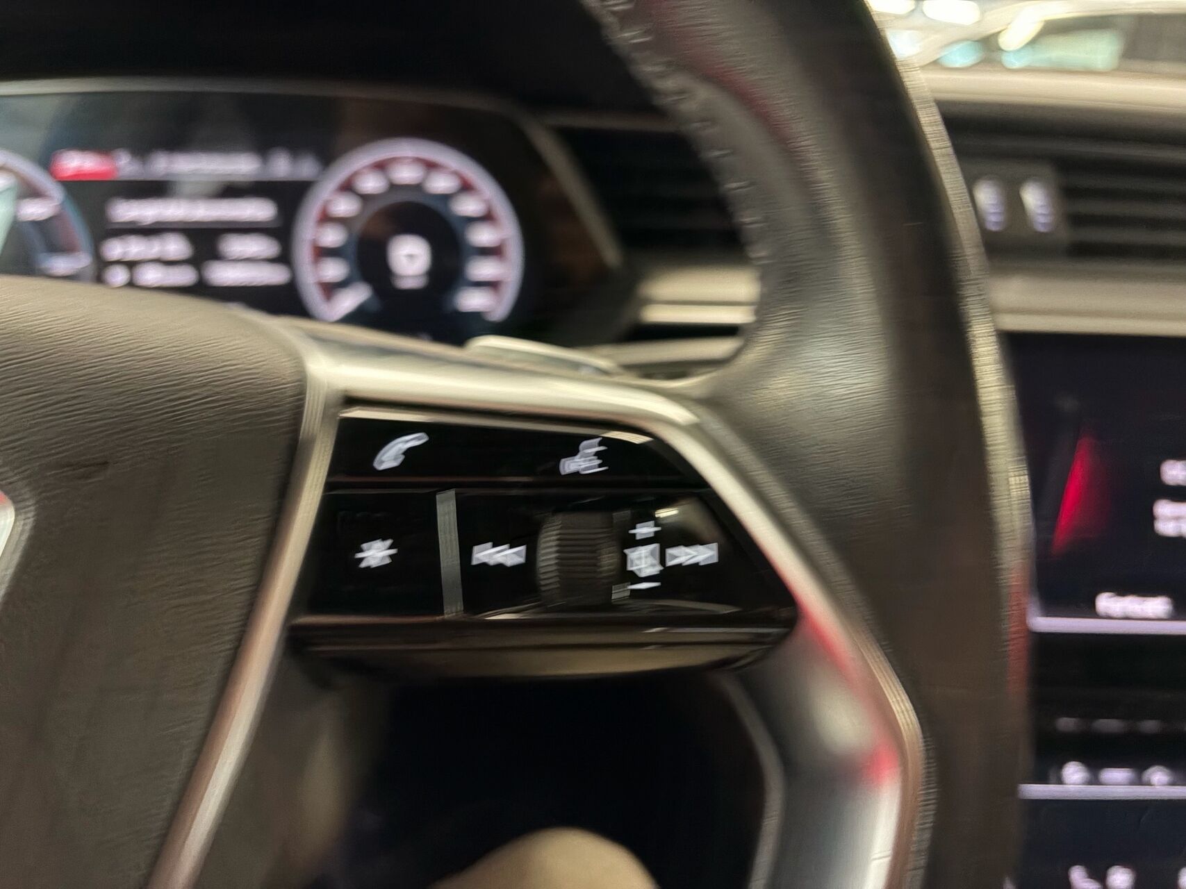Billede af Audi E-tron 55 S Line Quattro 408HK 5d Aut.