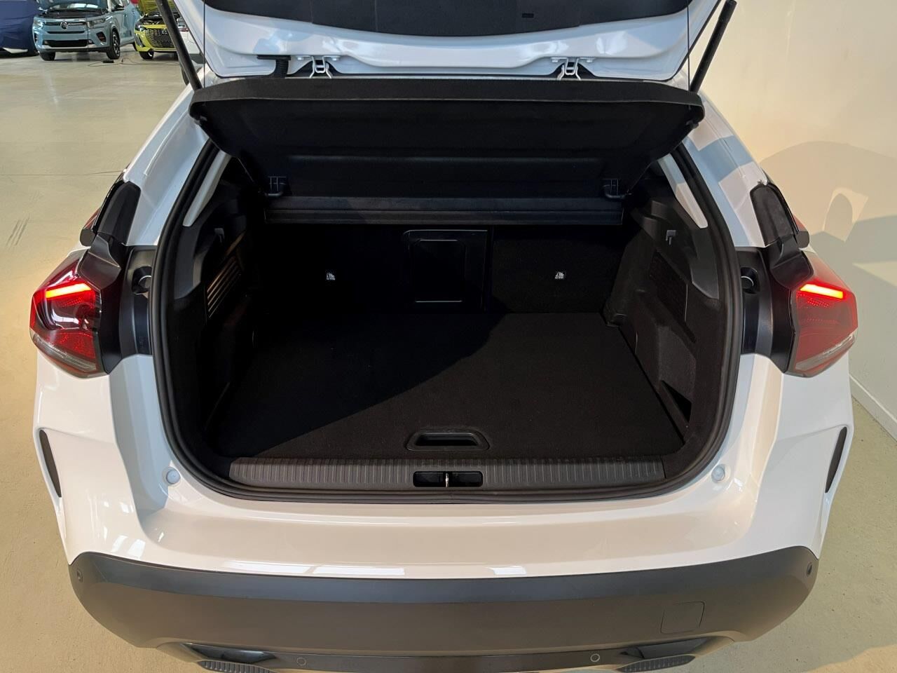 Billede af Citroën e-C4 EL Shine Sport 136HK 5d Aut.