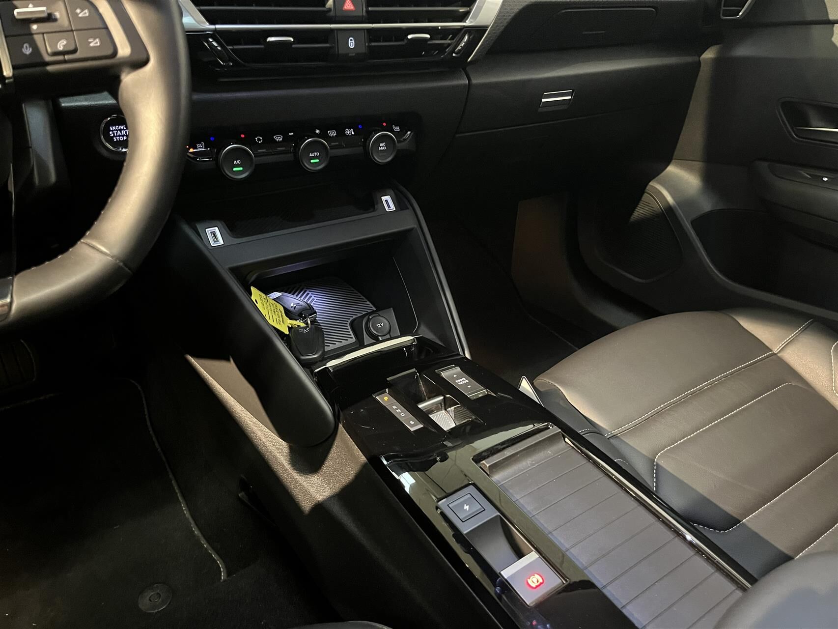 Billede af Citroën e-C4 EL Shine Sport 136HK 5d Aut.