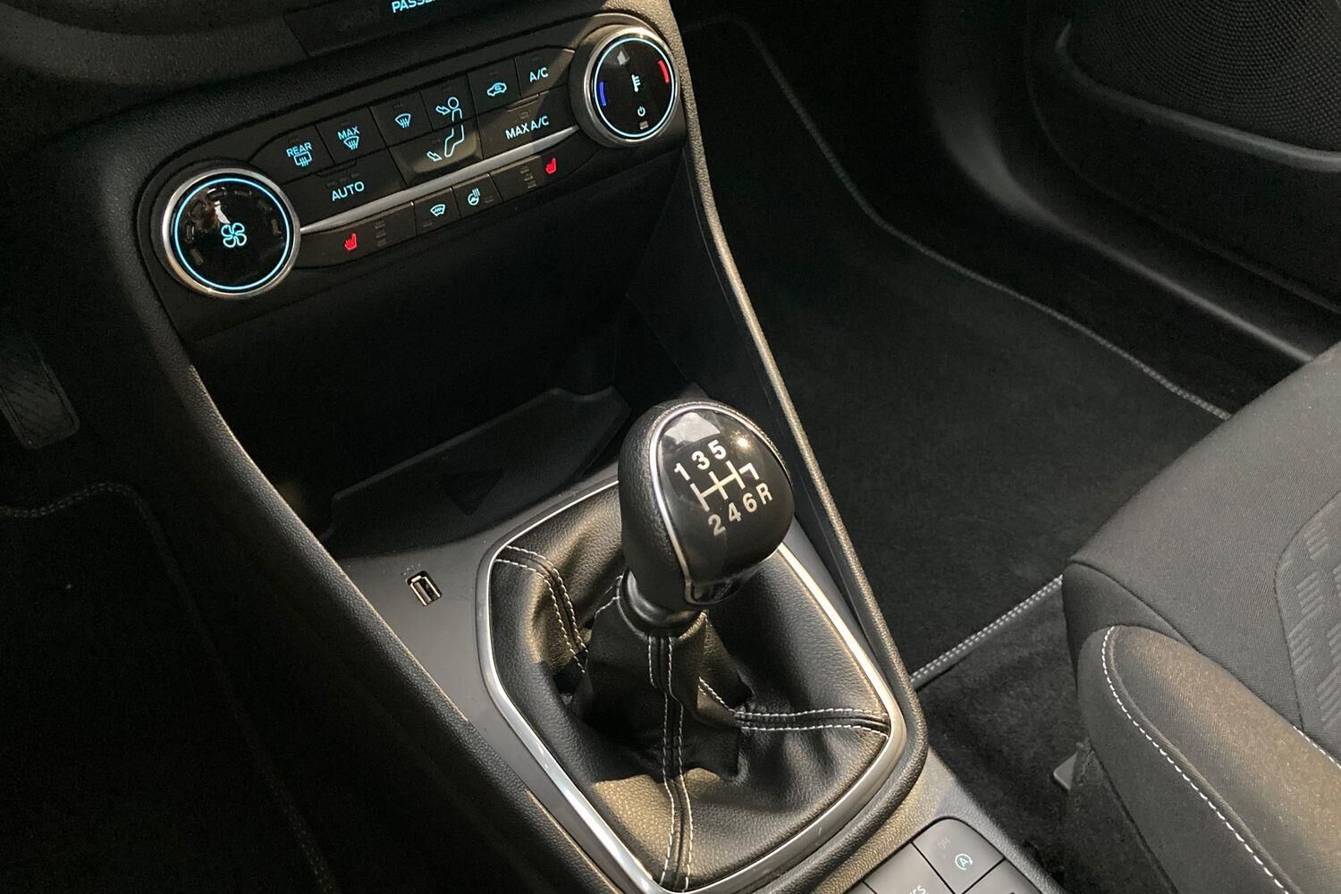 Billede af Ford Fiesta 1,0 EcoBoost Hybrid Titanium 125HK 5d 6g