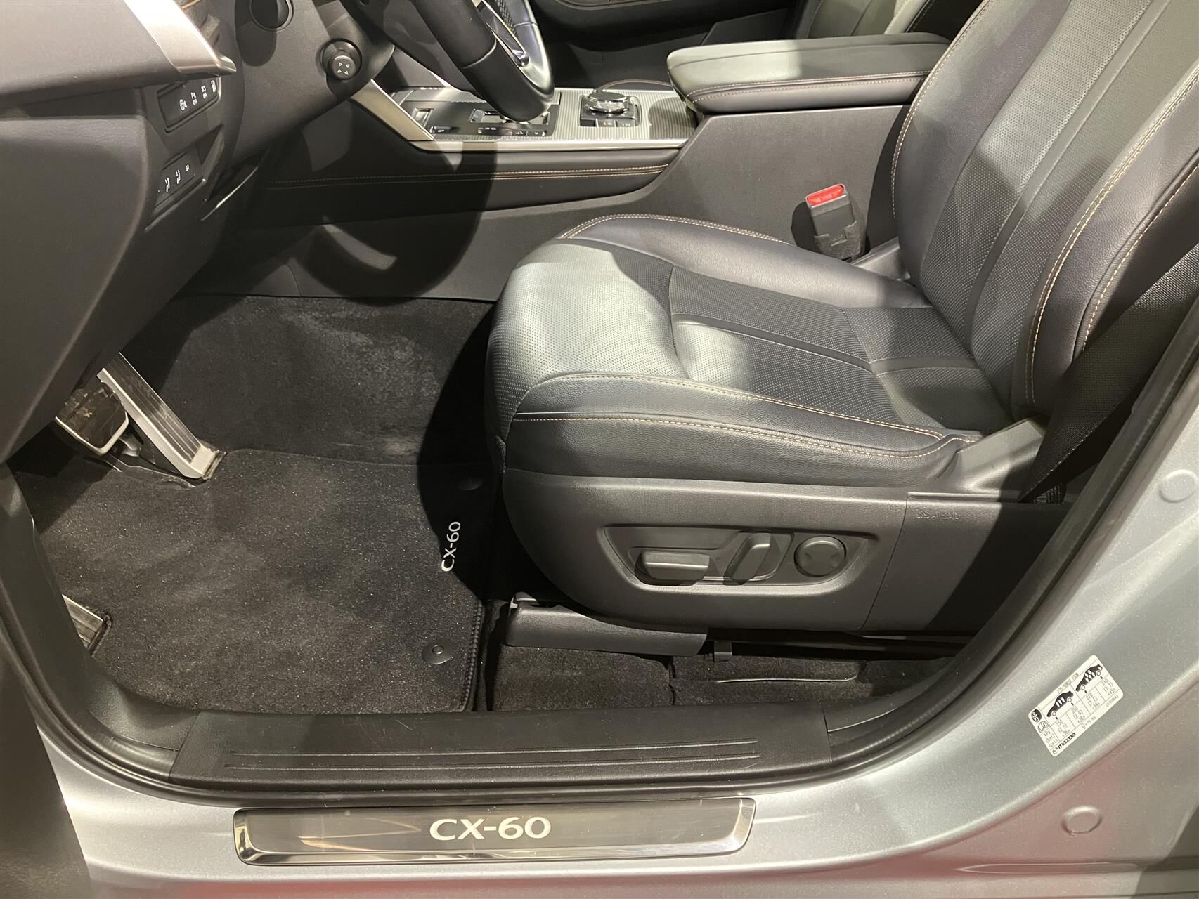 Billede af Mazda CX-60 2,5 e-Skyactiv  Plugin-hybrid Homura AWD 327HK 5d 8g Aut.