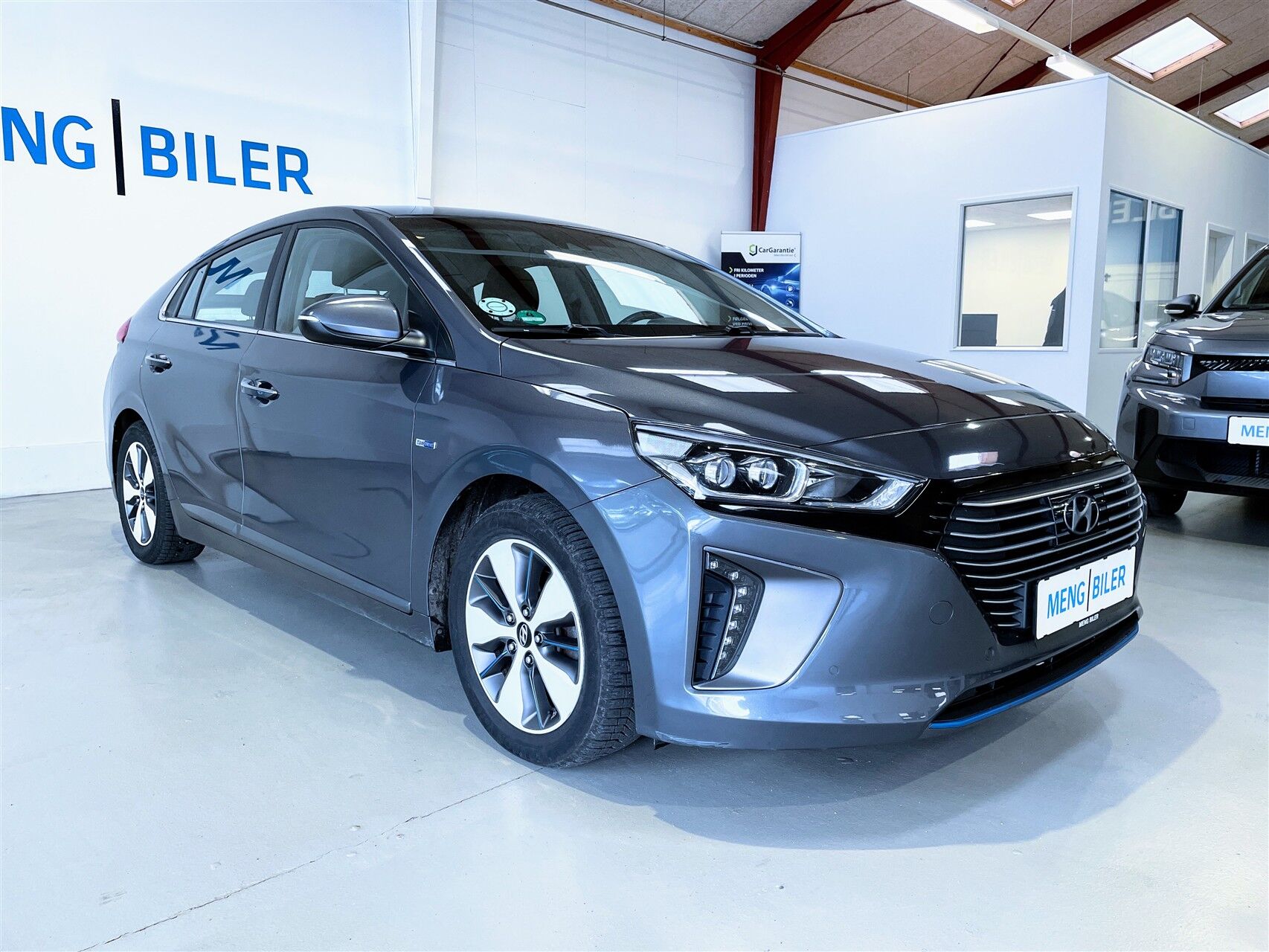 Billede af Hyundai Ioniq 1,6 GDI  Plugin-hybrid Premium plug-in 141HK 5d 6g Aut.