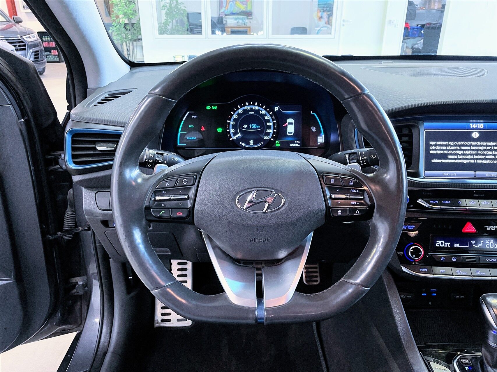 Billede af Hyundai Ioniq 1,6 GDI  Plugin-hybrid Premium plug-in 141HK 5d 6g Aut.