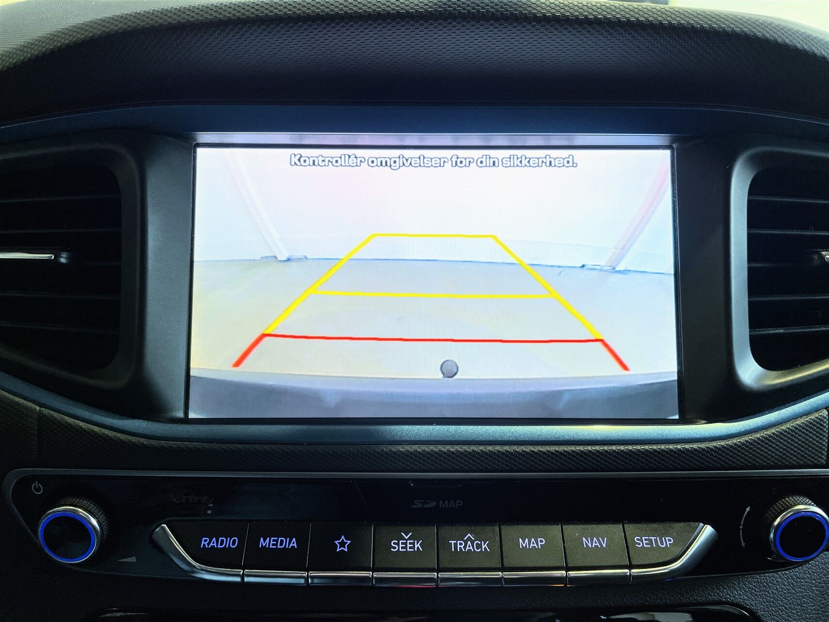 Billede af Hyundai Ioniq 1,6 GDI  Plugin-hybrid Premium plug-in 141HK 5d 6g Aut.