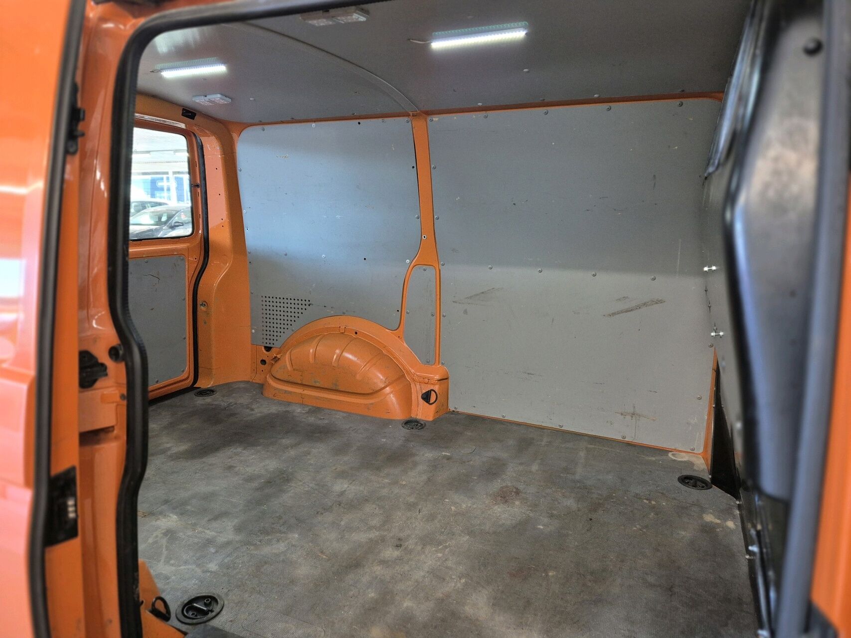 Billede af VW Transporter Kort 2,0 TDI BMT DSG 204HK Van 7g Aut.