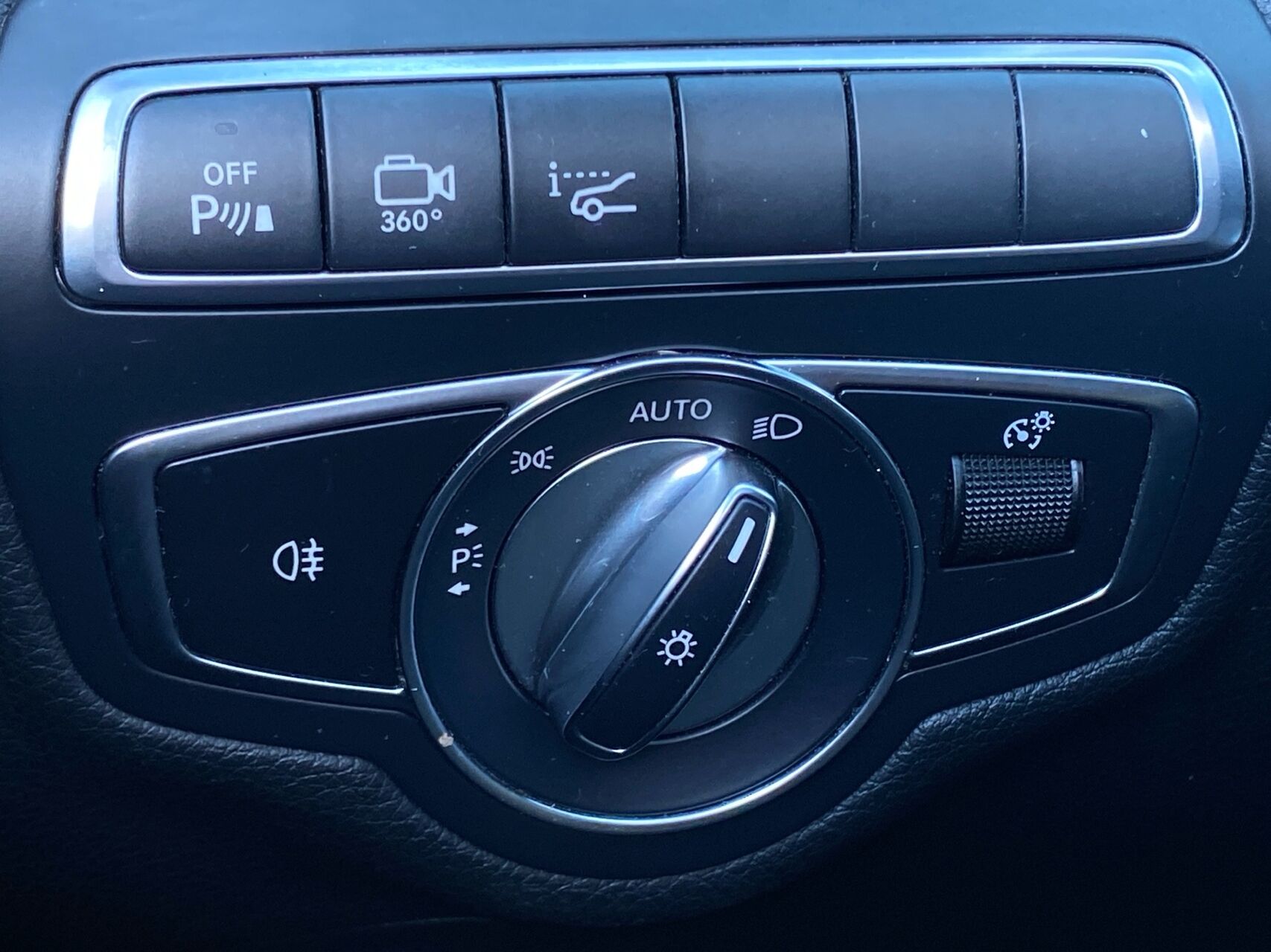 Billede af Mercedes-Benz C220 d T 2,1 Bluetec AMG Line 9G-Tronic 170HK Stc Aut.