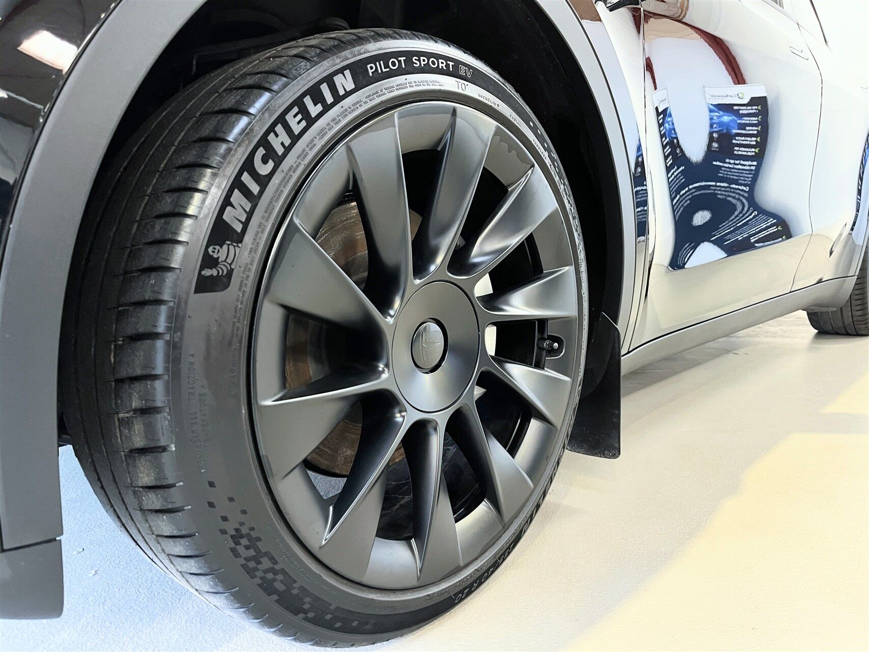Billede af Tesla Model Y EL RWD 299HK 5d Aut.