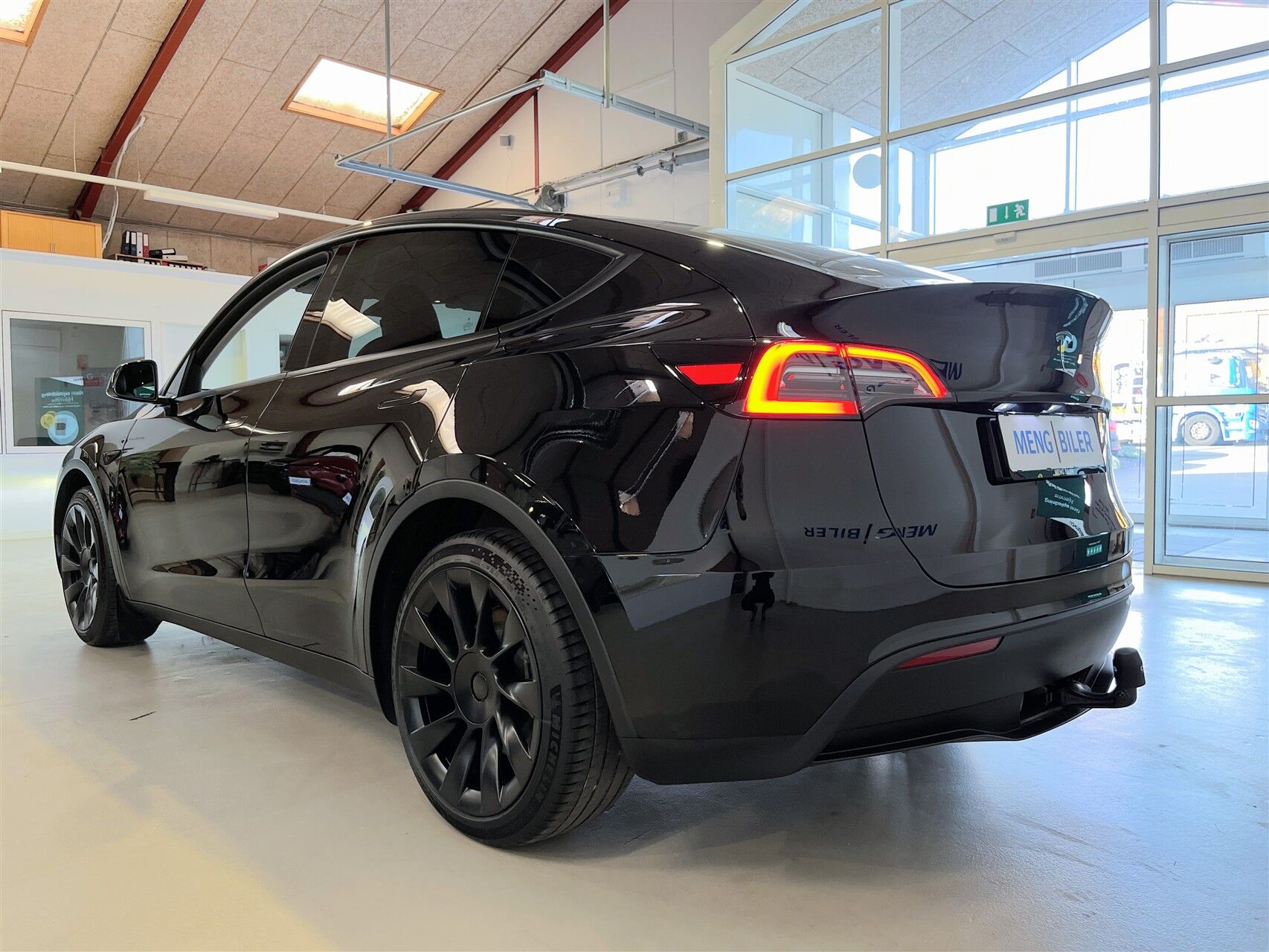 Billede af Tesla Model Y EL RWD 299HK 5d Aut.