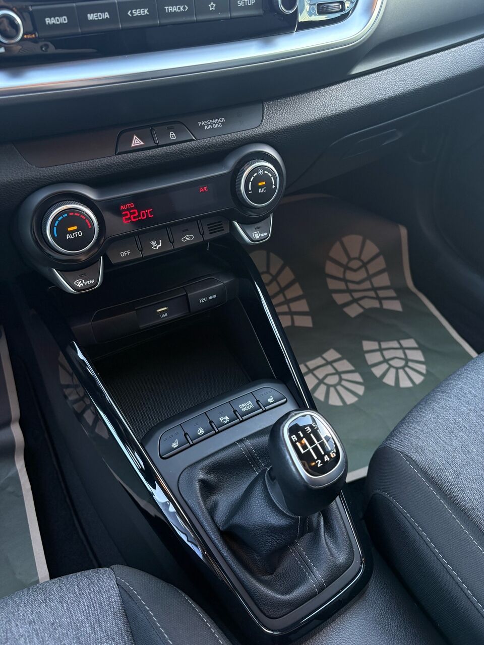 Billede af Kia Stonic 1,0 T-GDI  Mild hybrid Upgrade 100HK 5d 6g