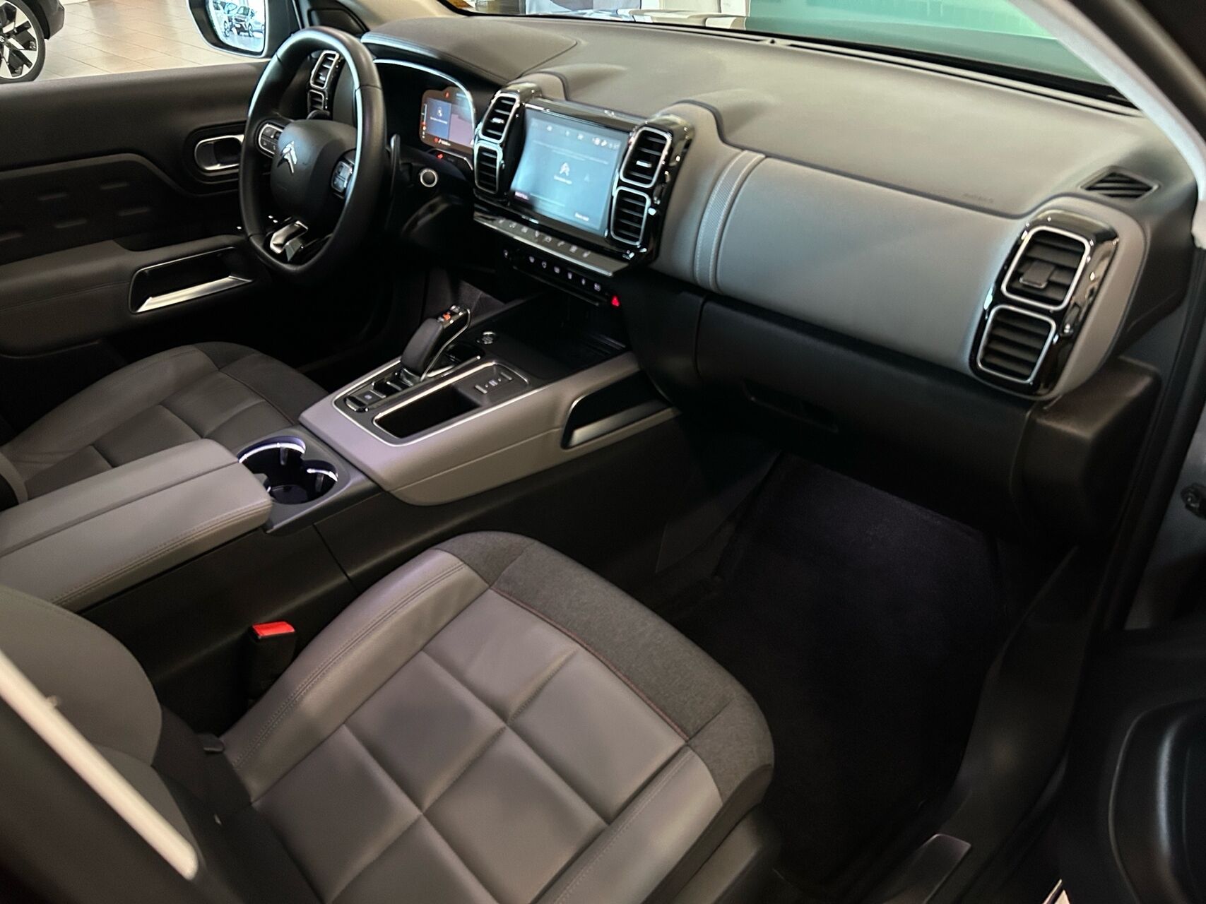 Billede af Citroën C5 Aircross 1,6 Plugin-hybrid Shine Sport EAT8 225HK 5d 8g Aut.