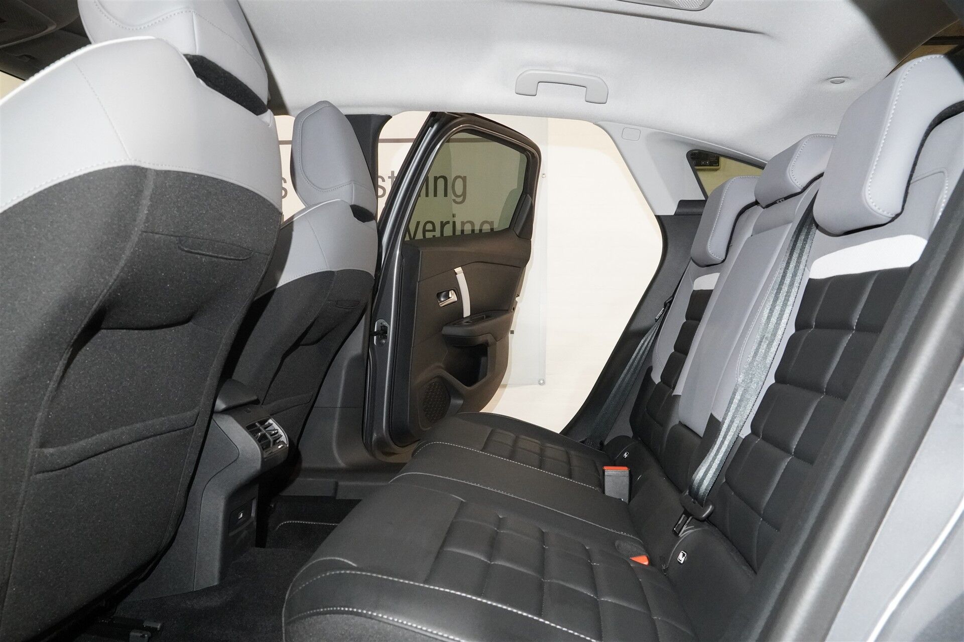 Billede af Citroën e-C4 EL Max 156HK 5d Aut.