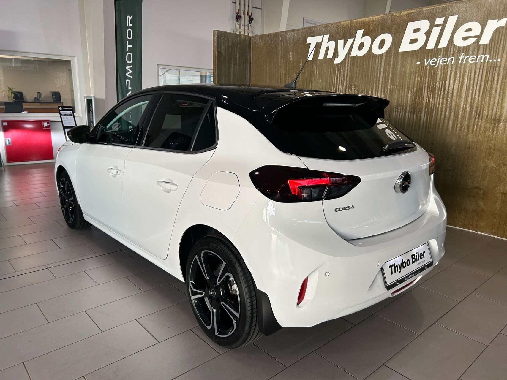 Billede af Opel Corsa 1,2 PureTech Sport EAT8 100HK 5d 8g Aut.