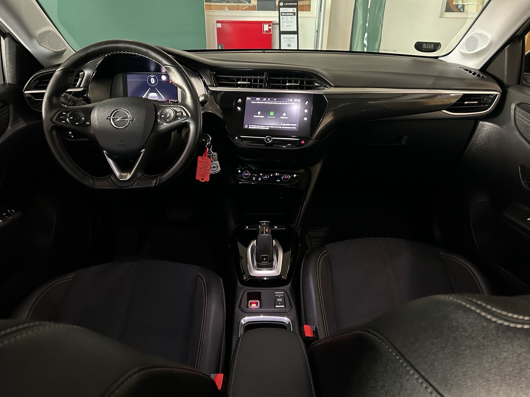 Billede af Opel Corsa 1,2 PureTech Sport EAT8 100HK 5d 8g Aut.