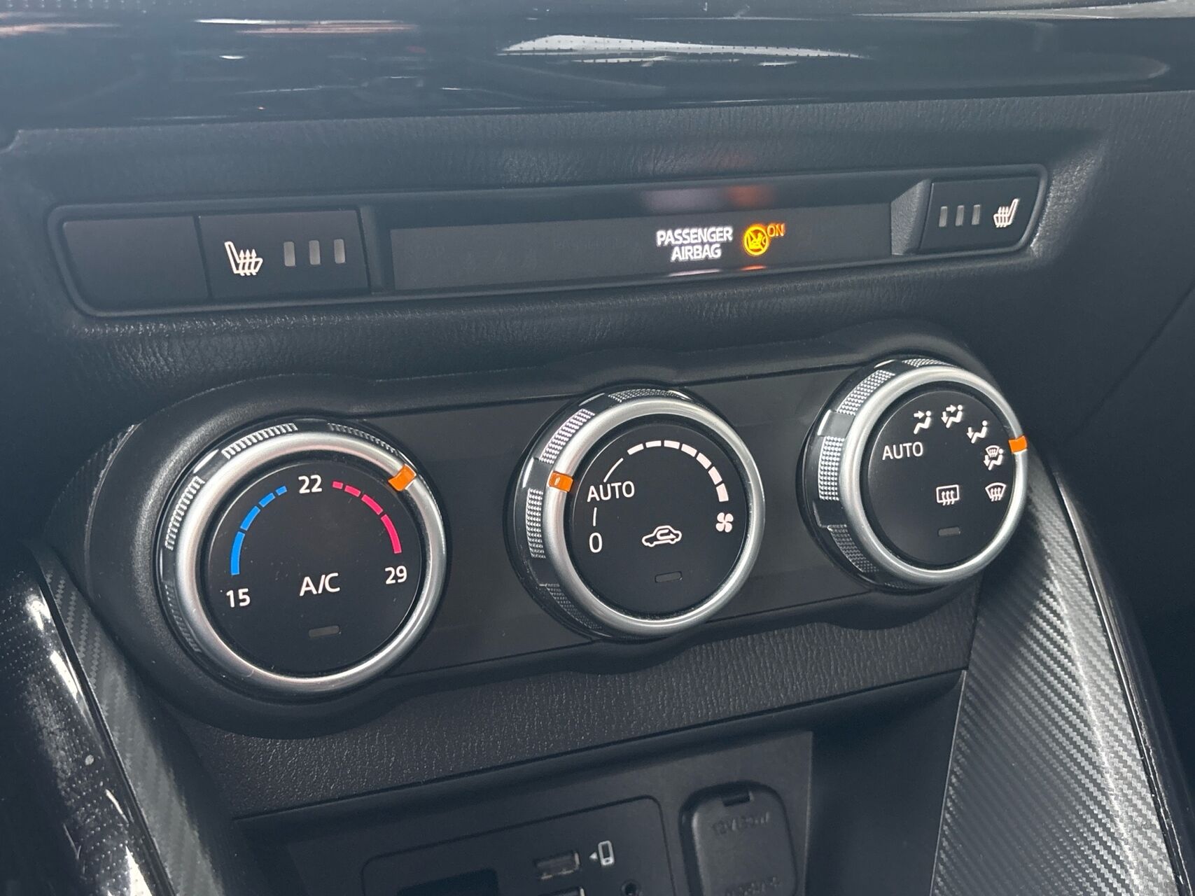 Billede af Mazda 2 1,5 Skyactiv-G Centre-Line 90HK 5d 6g Aut.
