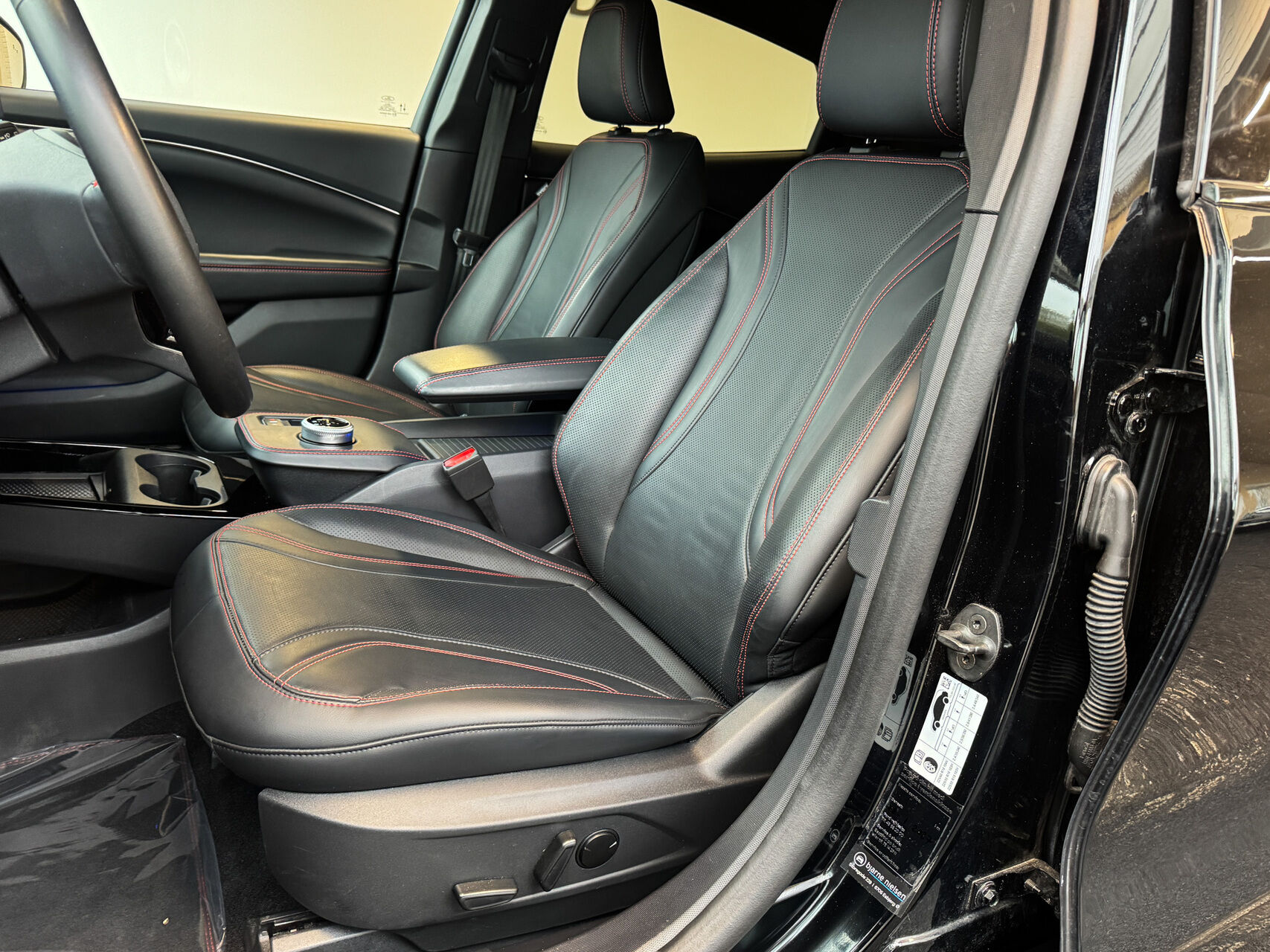Billede af Ford Mustang Mach-E EL UR Premium 294HK 5d Aut.