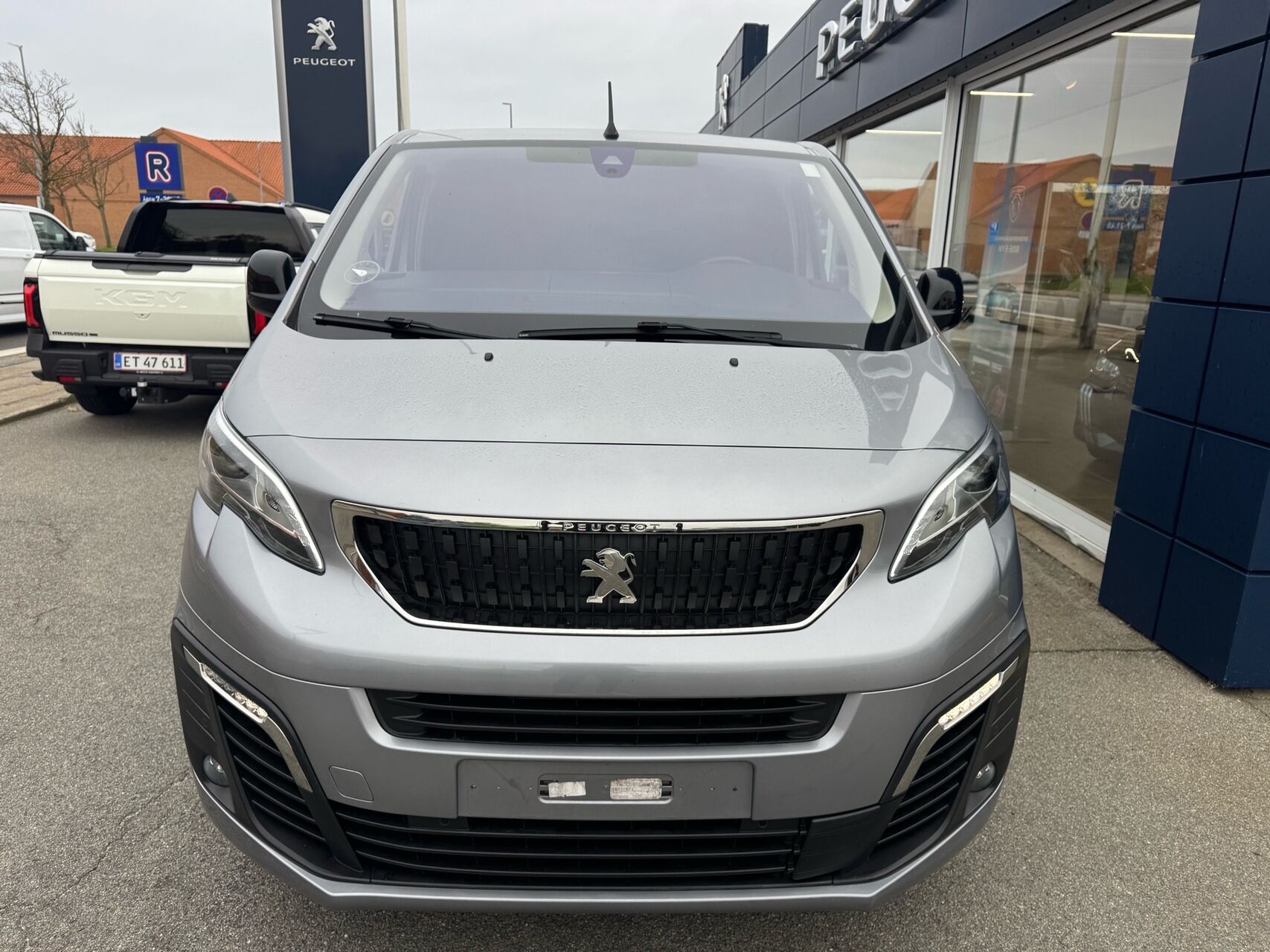 Billede af Peugeot Expert L2 2,0 BlueHDi Ultimate EAT8 177HK Van 8g Aut.