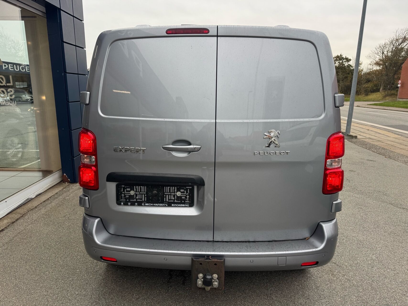 Billede af Peugeot Expert L2 2,0 BlueHDi Ultimate EAT8 177HK Van 8g Aut.
