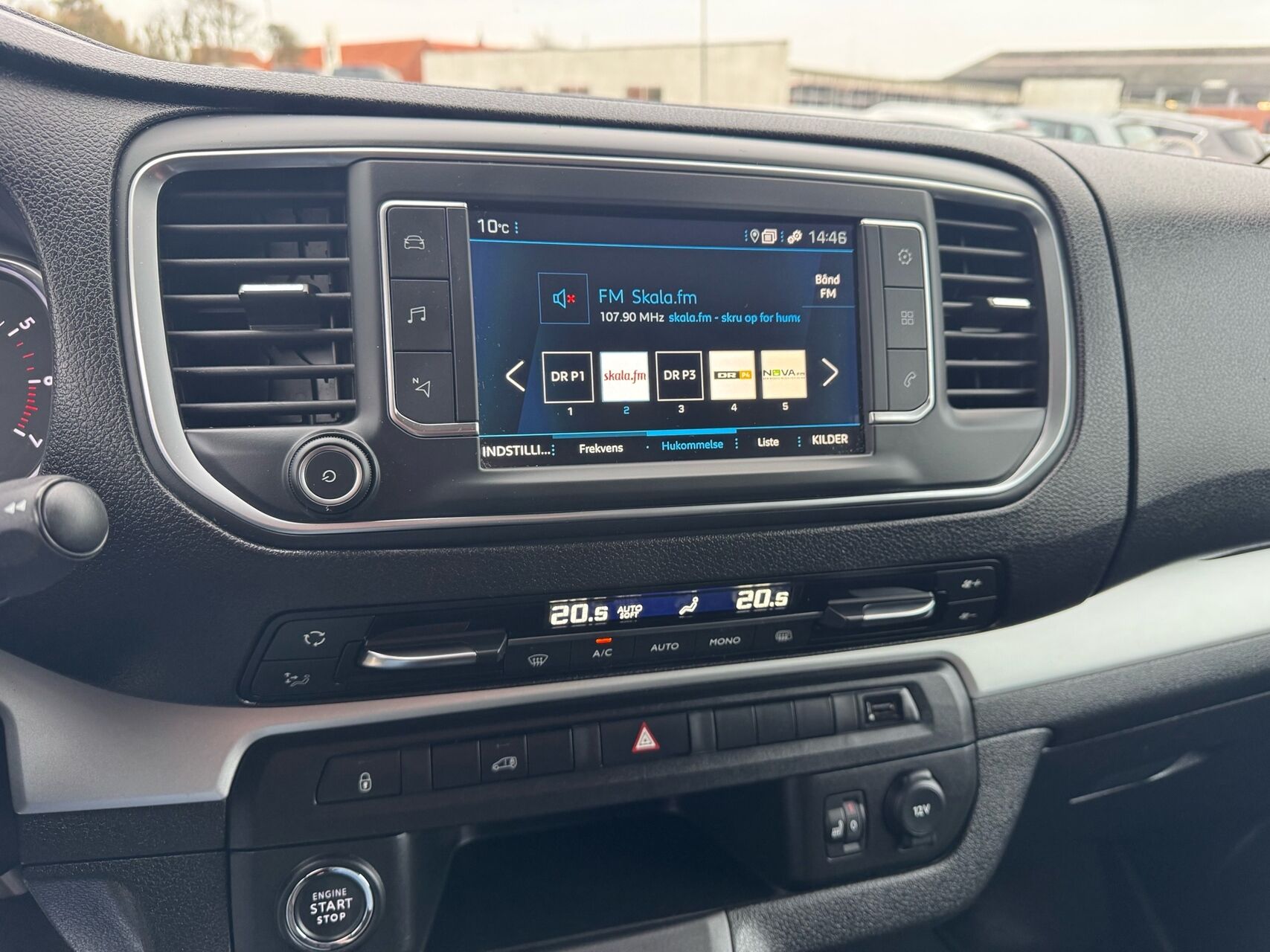 Billede af Peugeot Expert L2 2,0 BlueHDi Ultimate EAT8 177HK Van 8g Aut.