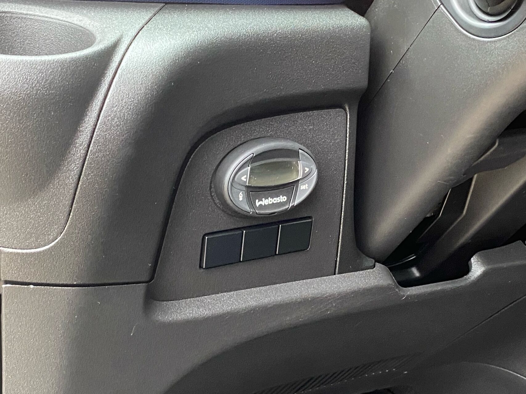 Billede af Iveco Daily 35S18 4100mm 3,0 D 180HK Ladv./Chas. 8g Aut.