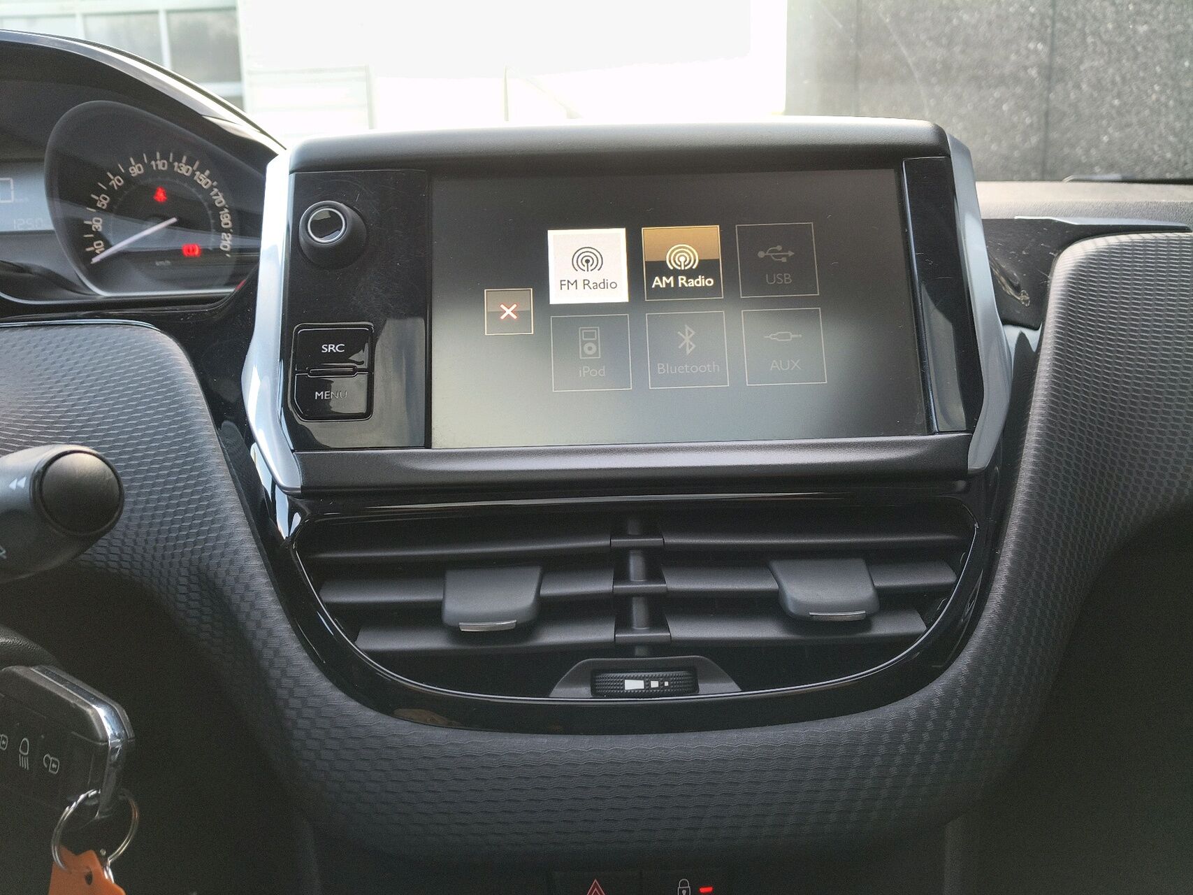 Billede af Peugeot 2008 1,2 VTi Active Sky 82HK