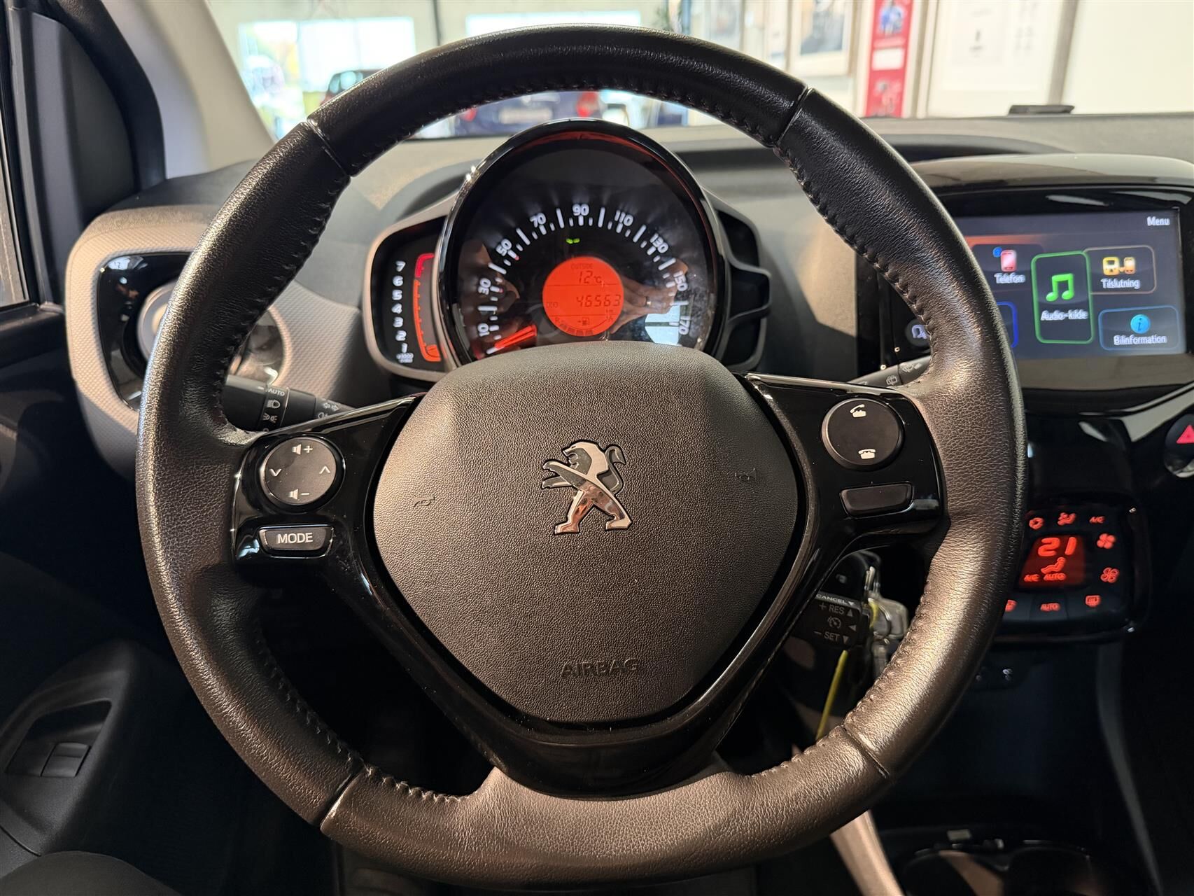 Billede af Peugeot 108 1,0 e-Vti Allure+ 72HK 5d