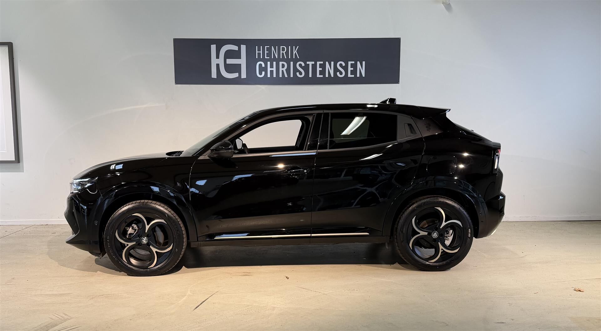 Billede af Alfa Romeo Junior EL Intensa 156HK 5d Aut.