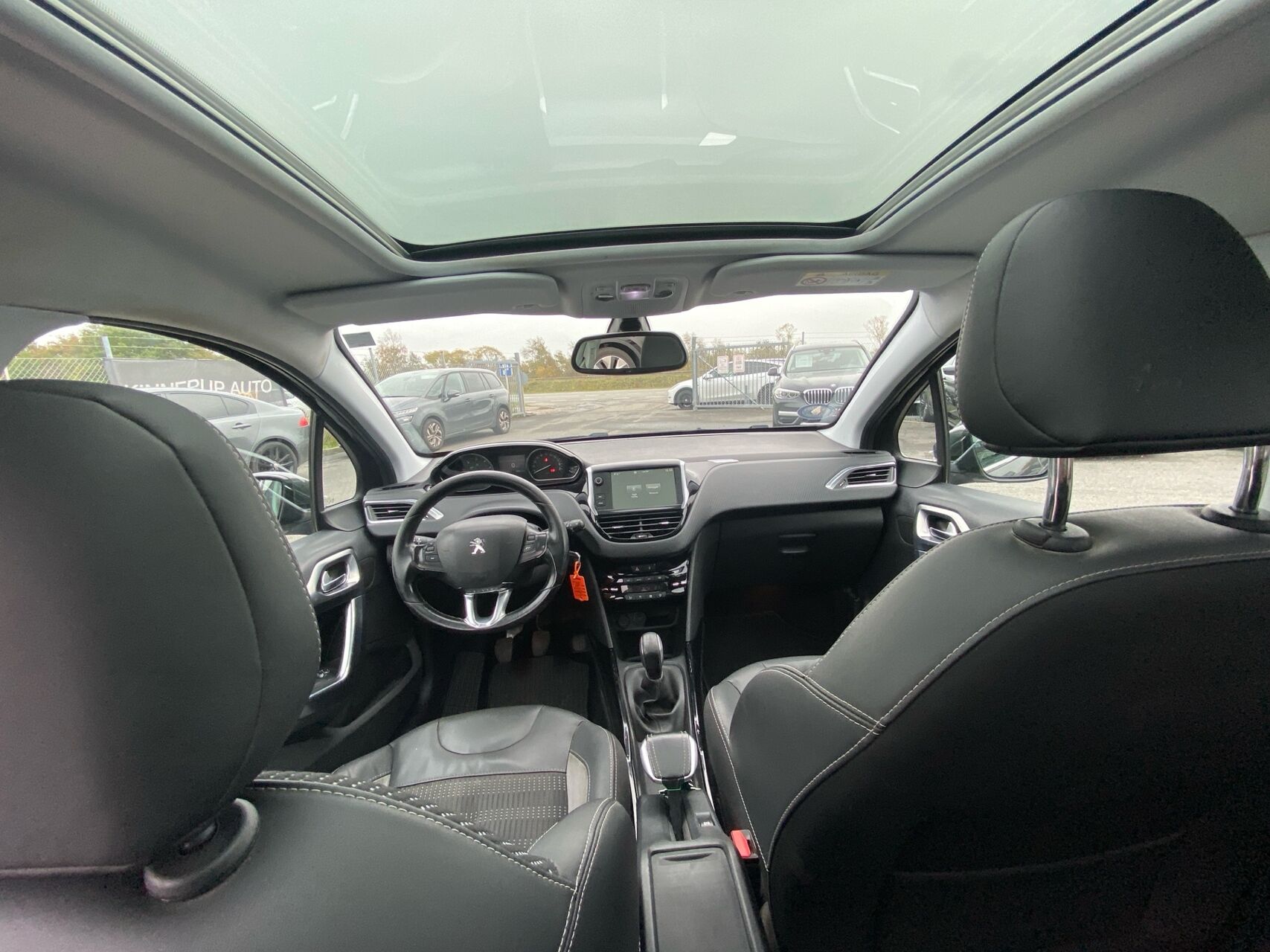 Billede af Peugeot 2008 1,6 BlueHDi Desire Sky 100HK