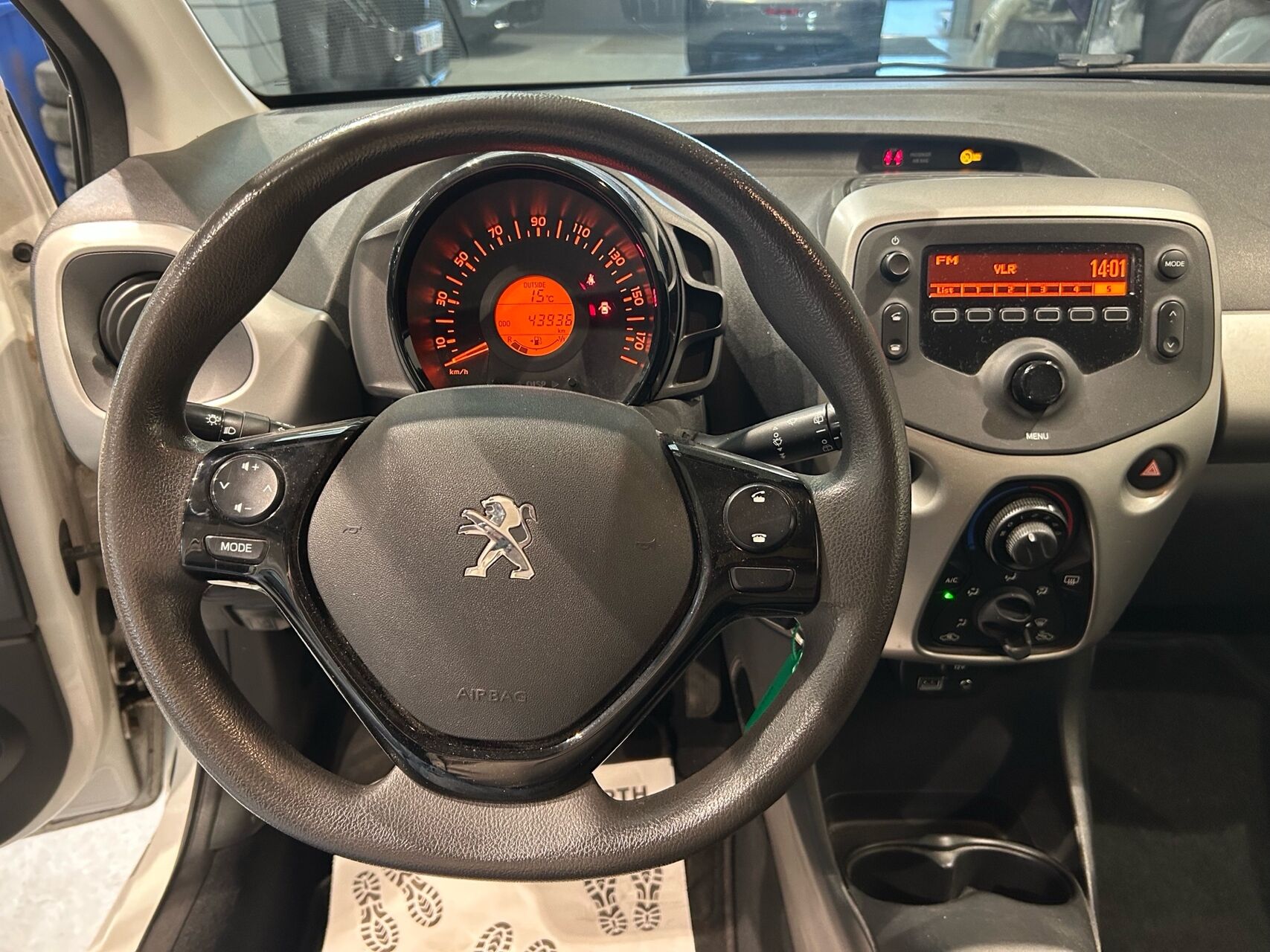 Billede af Peugeot 108 1,0 e-Vti More 69HK 5d