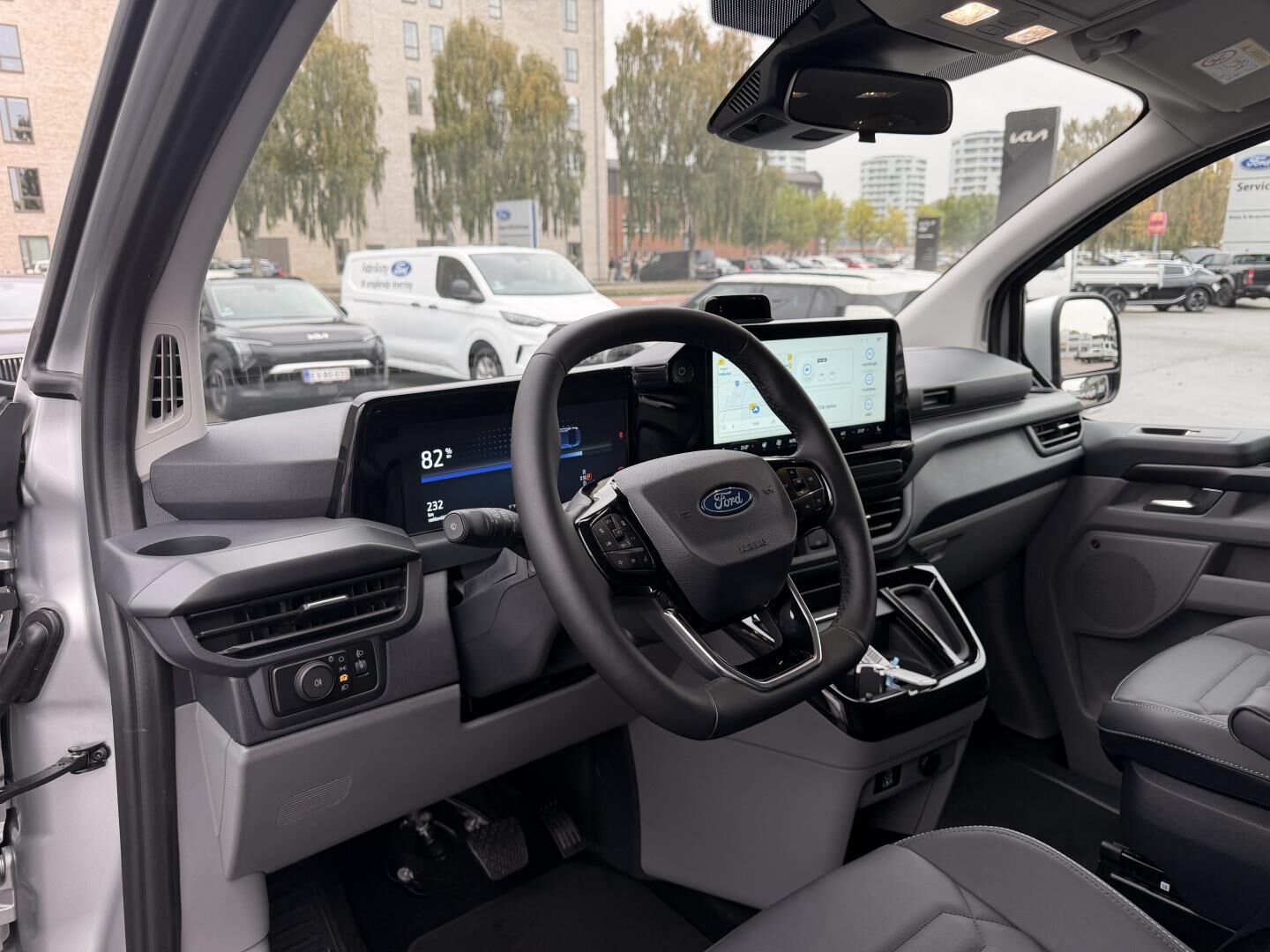 Billede af Ford E-Tourneo Custom 340 L1H1 EL Titanium X 218HK Aut.