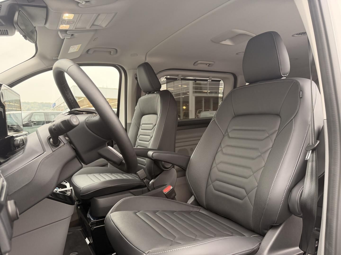 Billede af Ford E-Tourneo Custom 340 L1H1 EL Titanium X 218HK Aut.