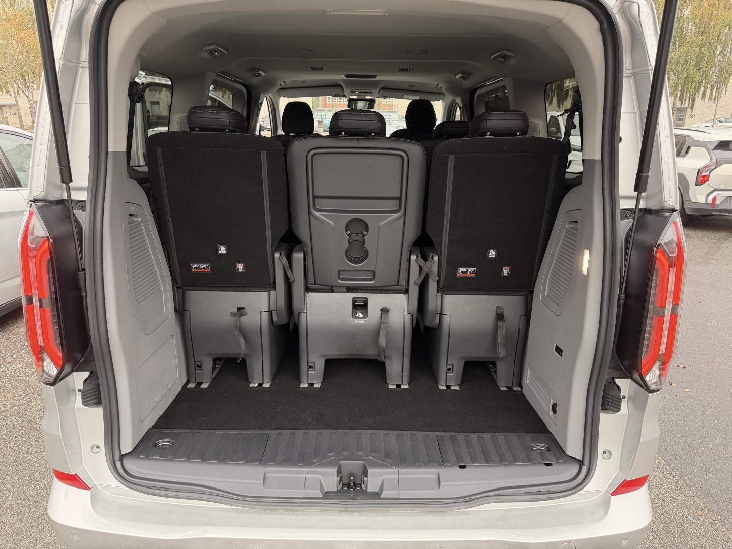 Billede af Ford E-Tourneo Custom 340 L1H1 EL Titanium X 218HK Aut.