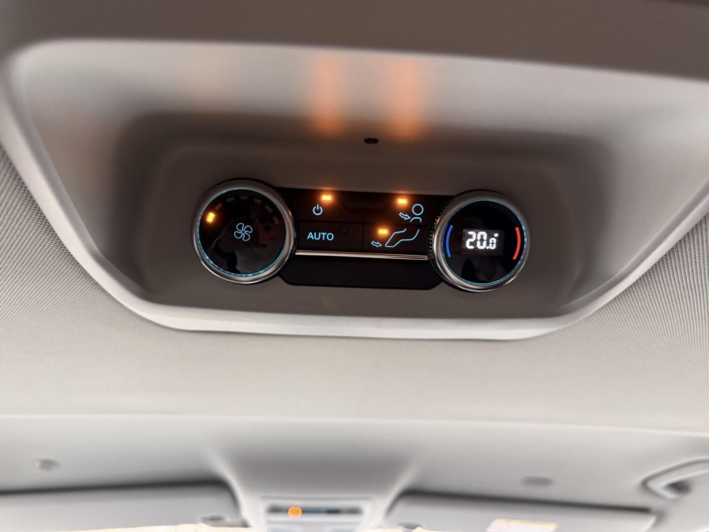Billede af Ford E-Tourneo Custom 340 L1H1 EL Titanium X 218HK Aut.