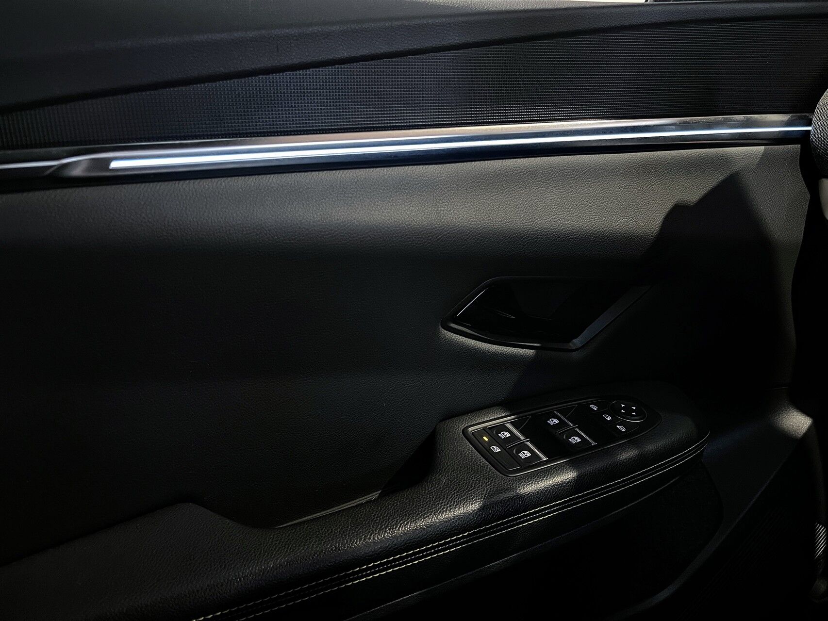Billede af Renault Scénic E-TECH Techno 220HK Aut.