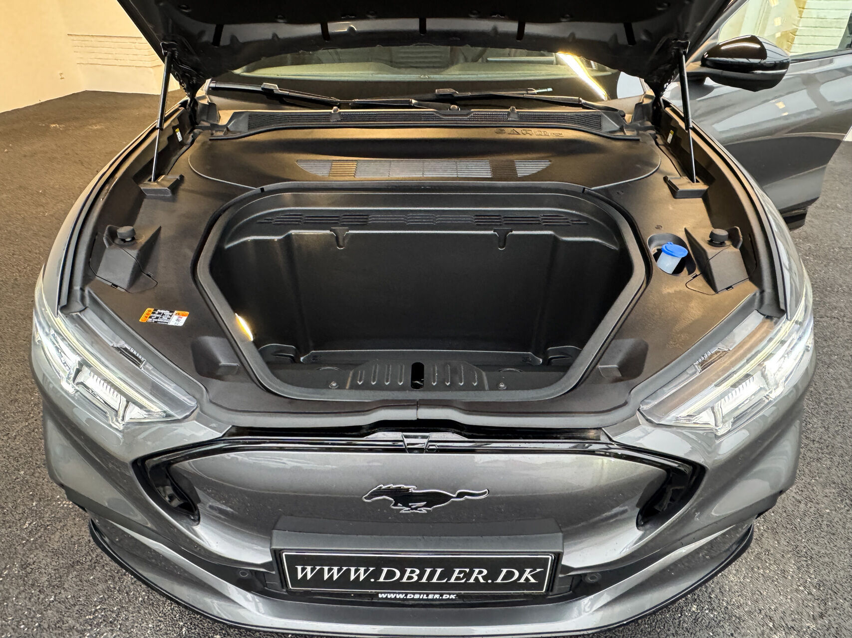 Billede af Ford Mustang Mach-E EL SR Premium AWD 269HK 5d Aut.