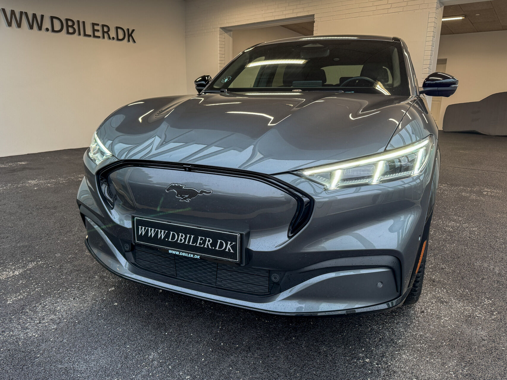 Billede af Ford Mustang Mach-E EL SR Premium AWD 269HK 5d Aut.