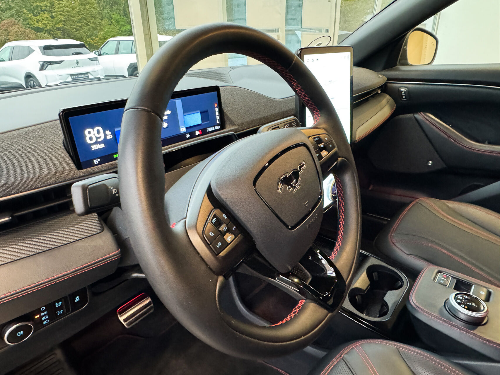 Billede af Ford Mustang Mach-E EL SR Premium AWD 269HK 5d Aut.
