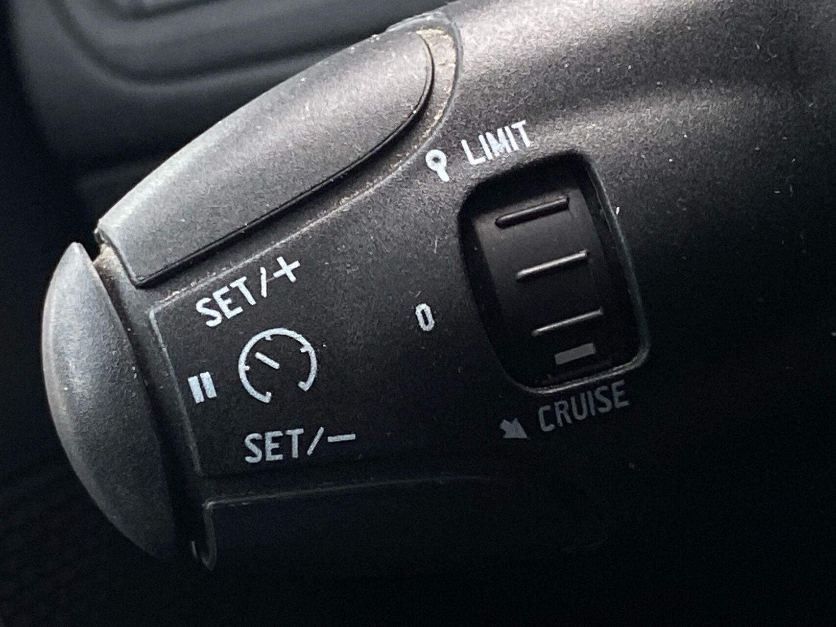 Billede af Peugeot 2008 1,5 BlueHDi Prestige Sky 100HK 5d