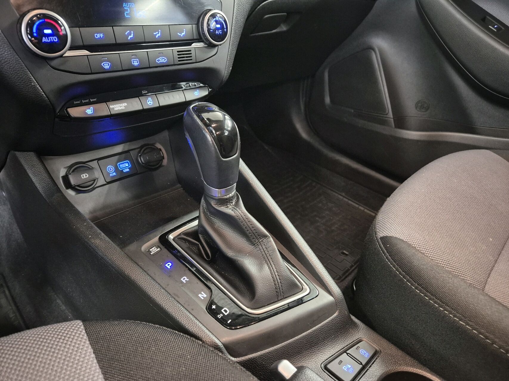 Billede af Hyundai i20 1,0 T-GDI Trend DCT 100HK 5d 7g Aut.