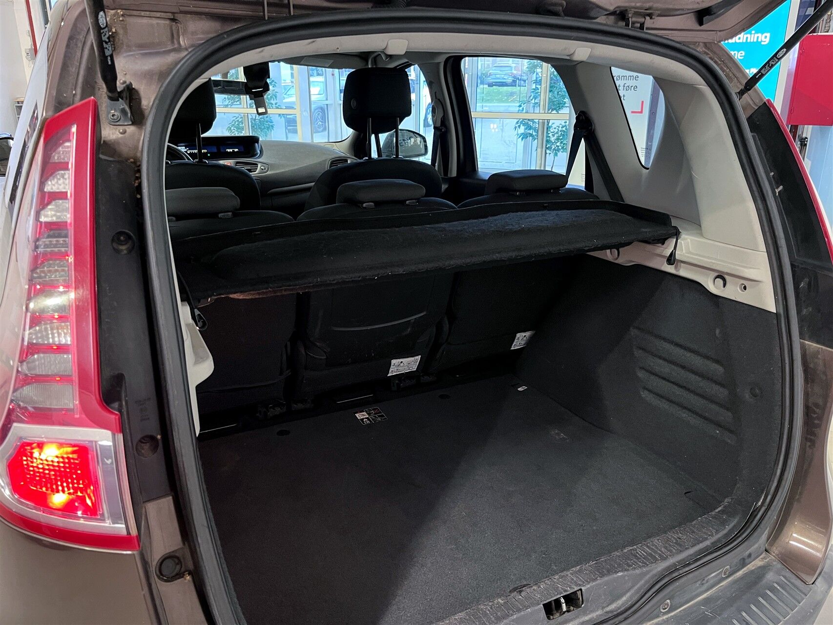 Billede af Renault Scénic 1,6 16V Authentique 110HK 6g