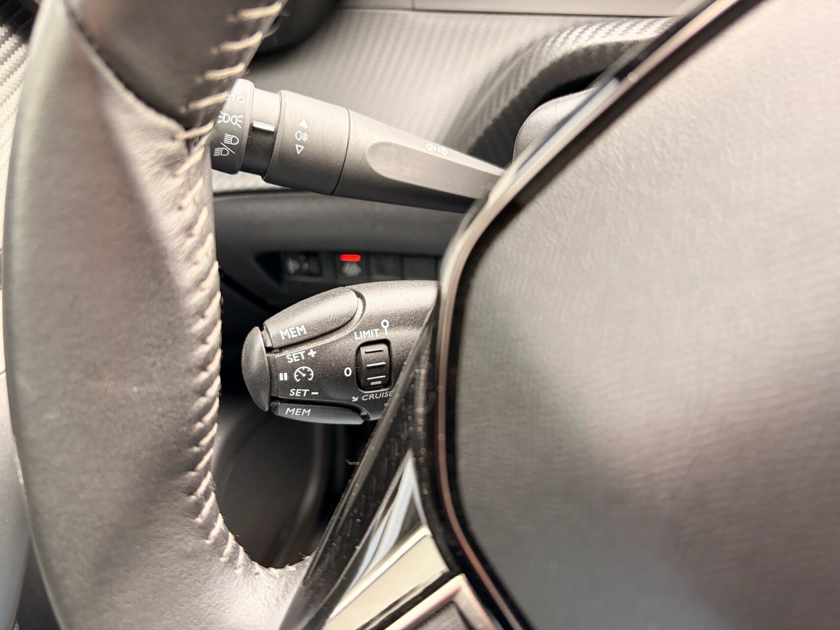 Billede af Peugeot 2008 1,2 PureTech Active Pack 130HK 5d