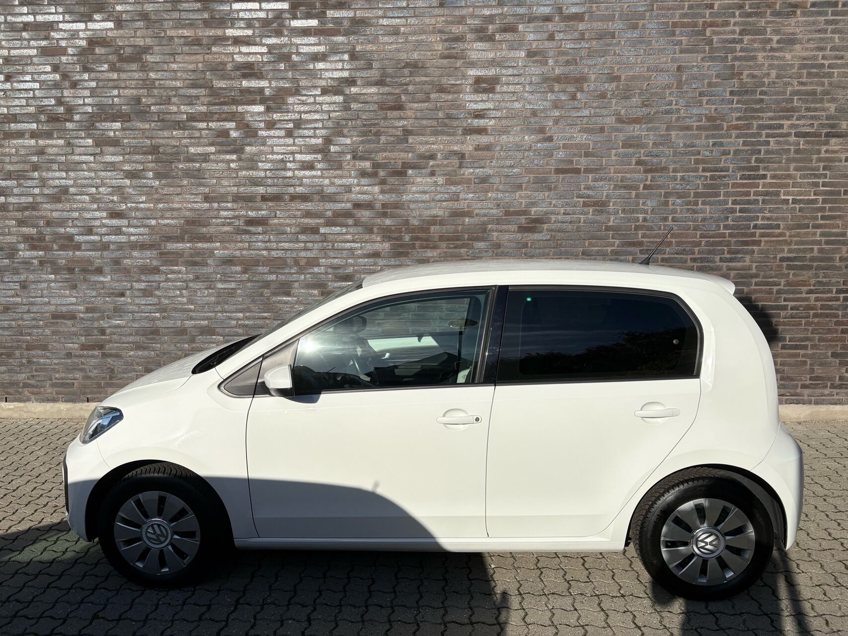 Billede af VW up 1,0 MPI Move Up! 60HK 5d