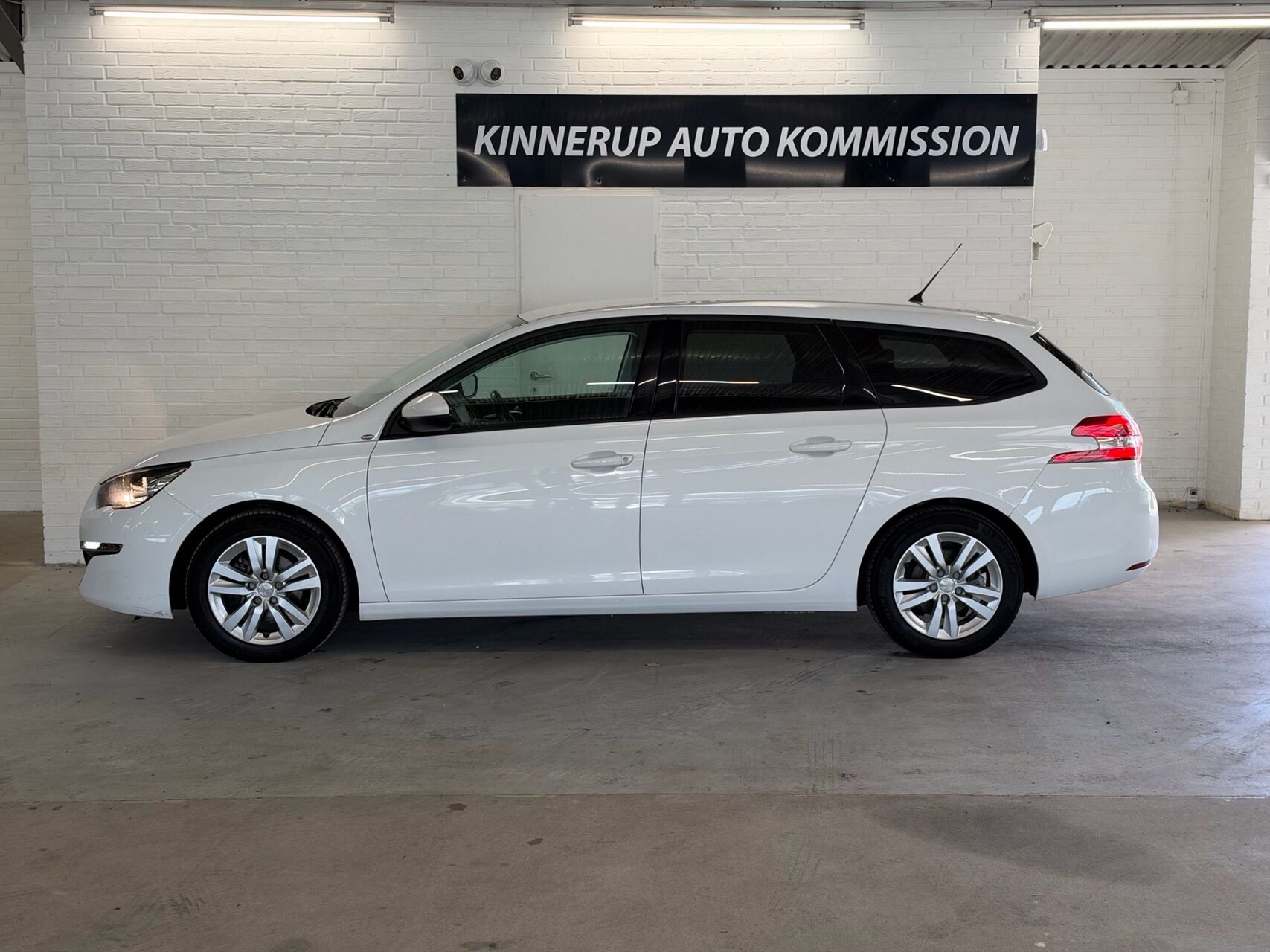 Billede af Peugeot 308 SW 1,2 e-THP Active 110HK Stc