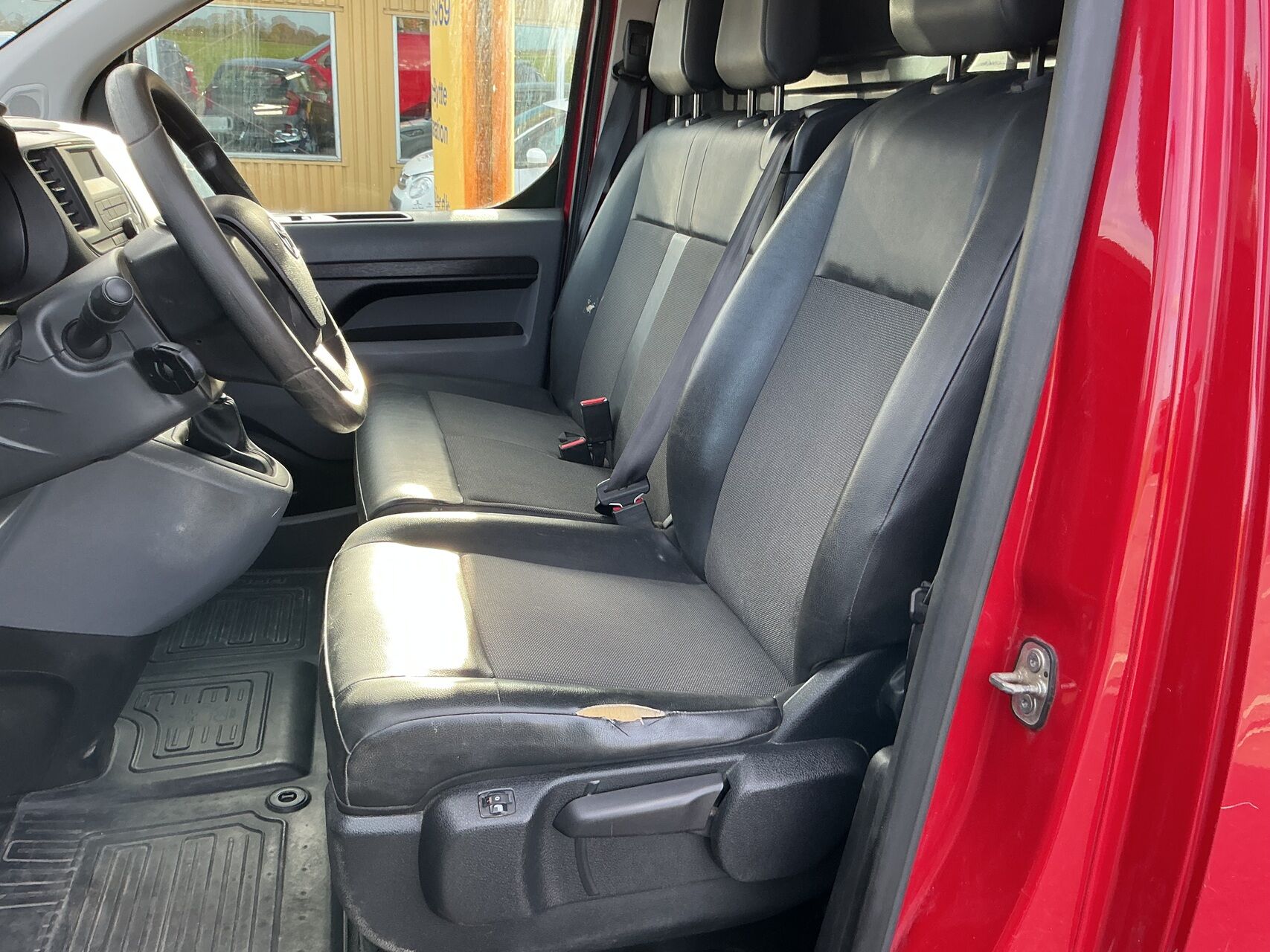 Billede af Toyota Proace Medium 1,5 D Comfort skydedør, dobb. bagdør u/ruder 120HK Van 6g