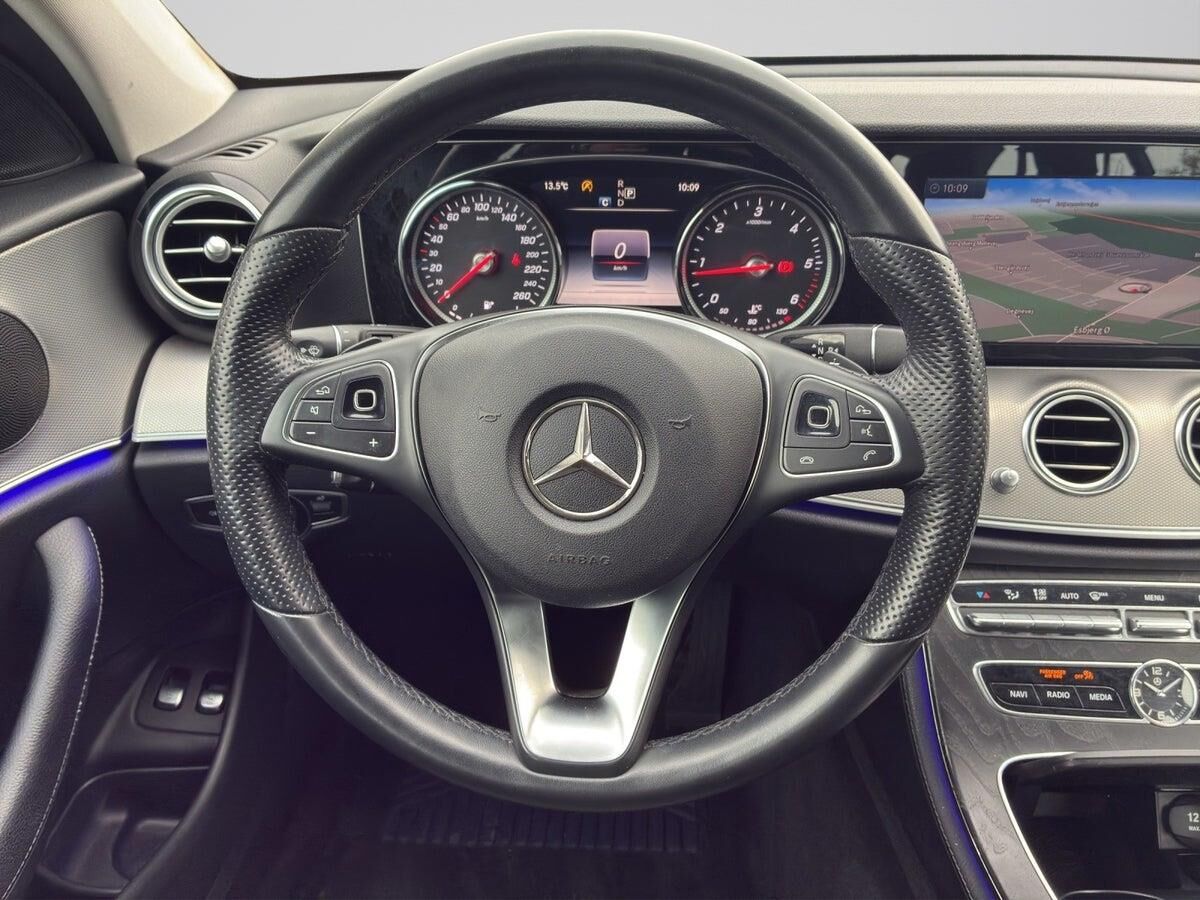 Billede af Mercedes-Benz E220 d T 2,0 D AMG Line 9G-Tronic 194HK Stc Aut.
