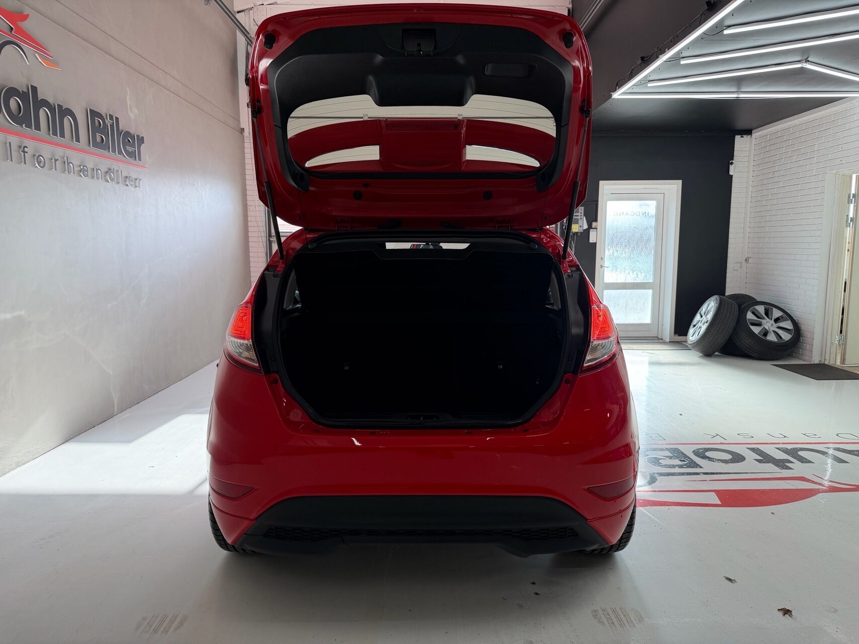 Billede af Ford Fiesta 1,0 EcoBoost Red Edition Start/Stop 140HK 3d