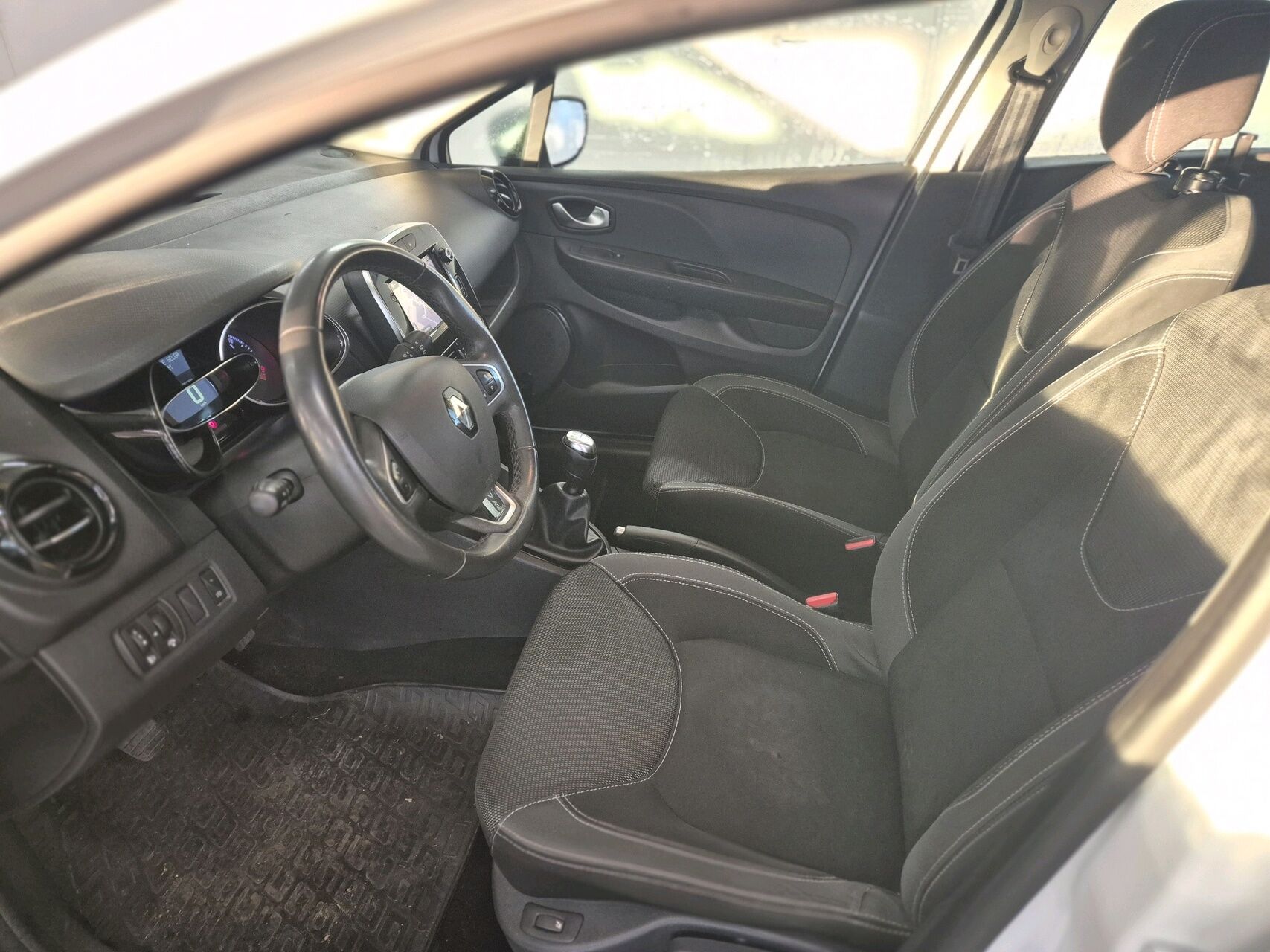 Billede af Renault Clio Sport Tourer 1,5 Energy DCI Zen 90HK Stc
