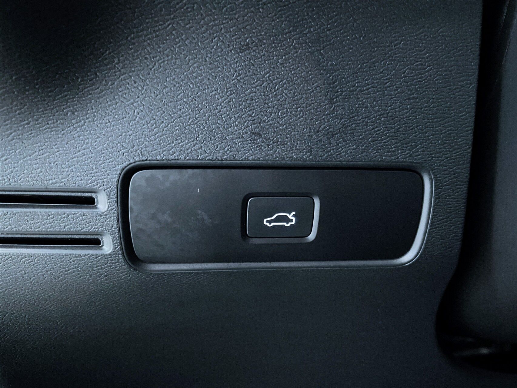 Billede af Volvo XC40 P6 Recharge Plus 231HK 5d Aut.