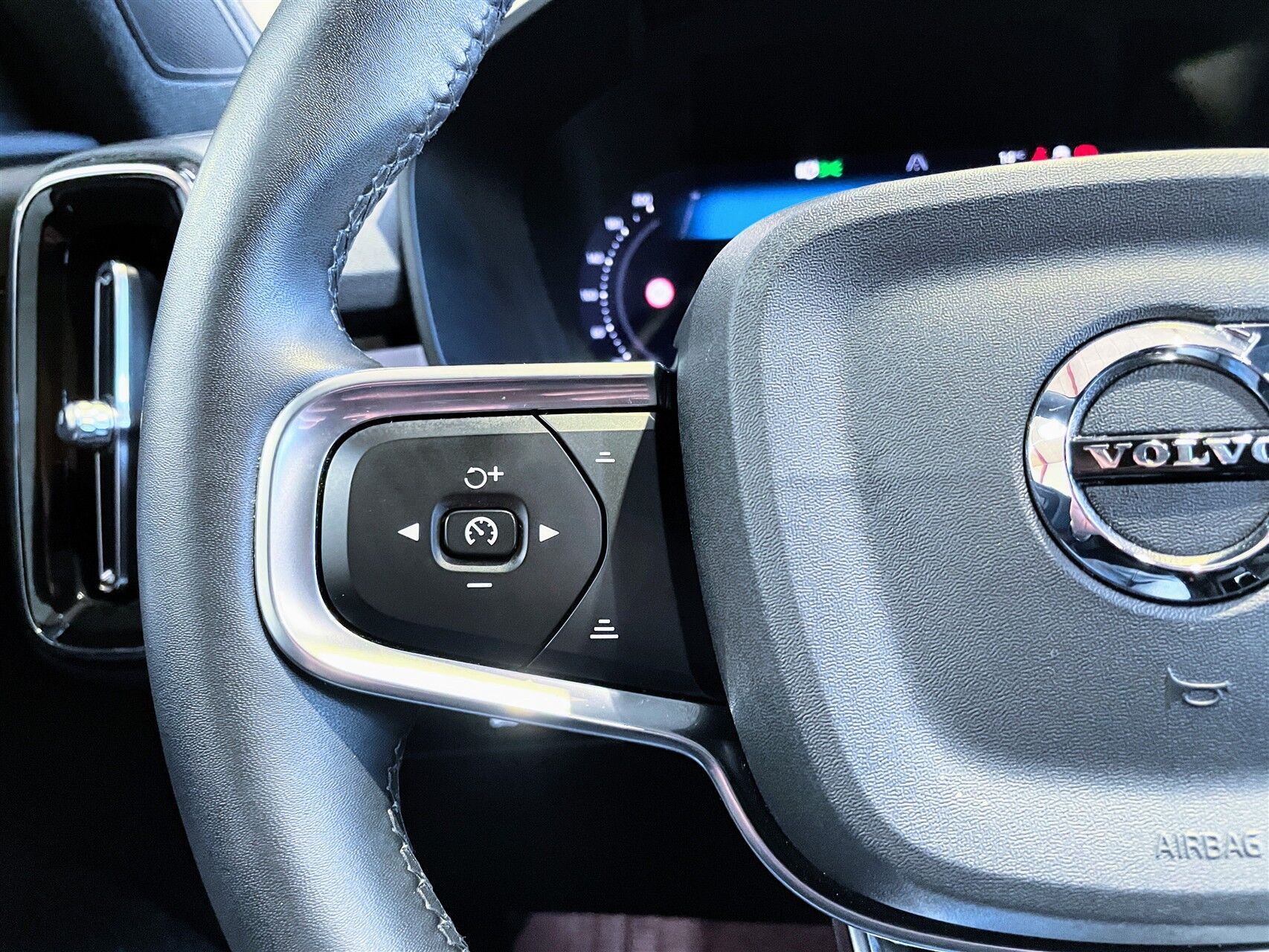 Billede af Volvo XC40 P6 Recharge Plus 231HK 5d Aut.
