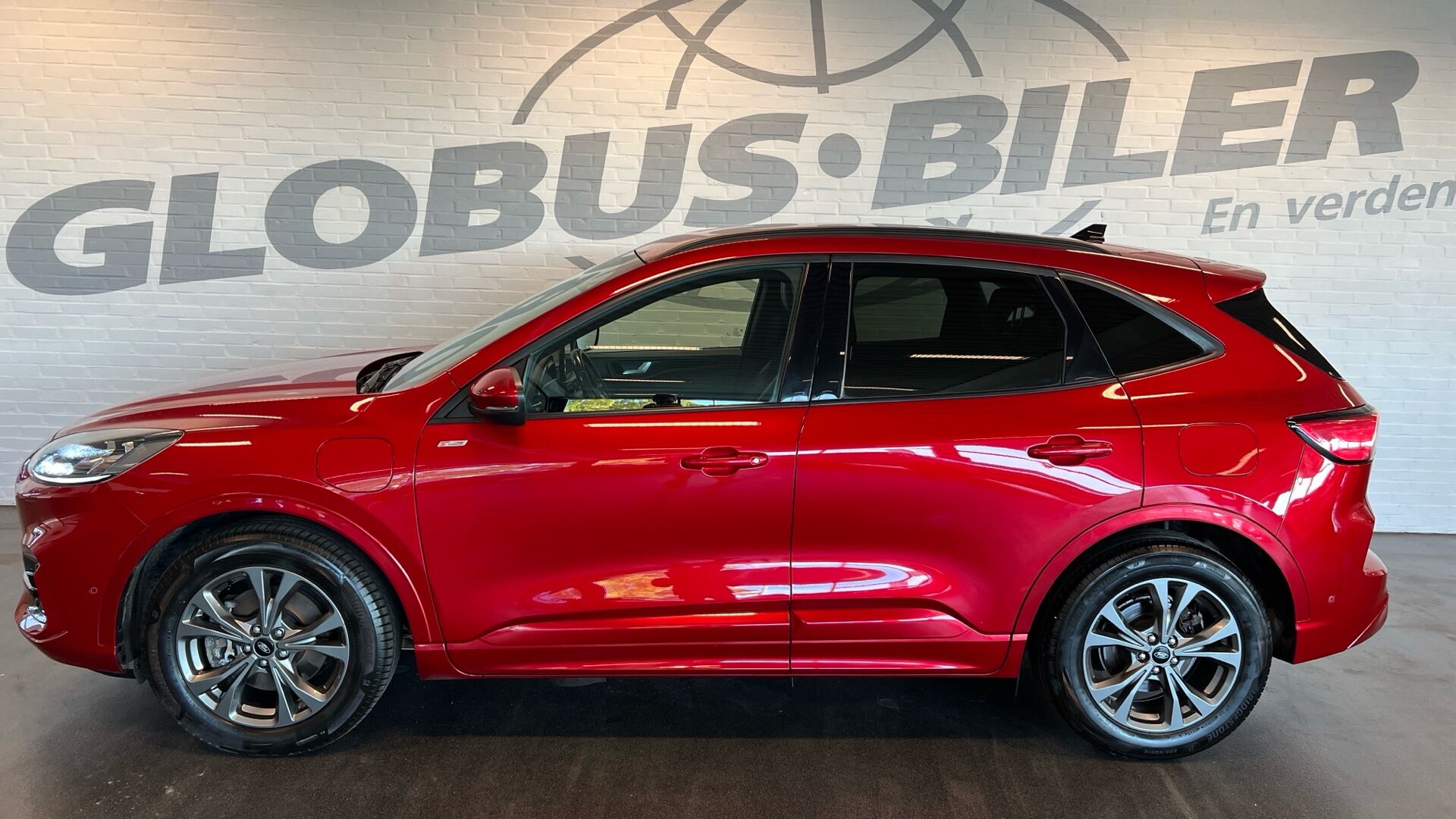 Billede af Ford Kuga 2,5 Plugin-hybrid ST-Line X CVT 225HK 5d Trinl. Gear