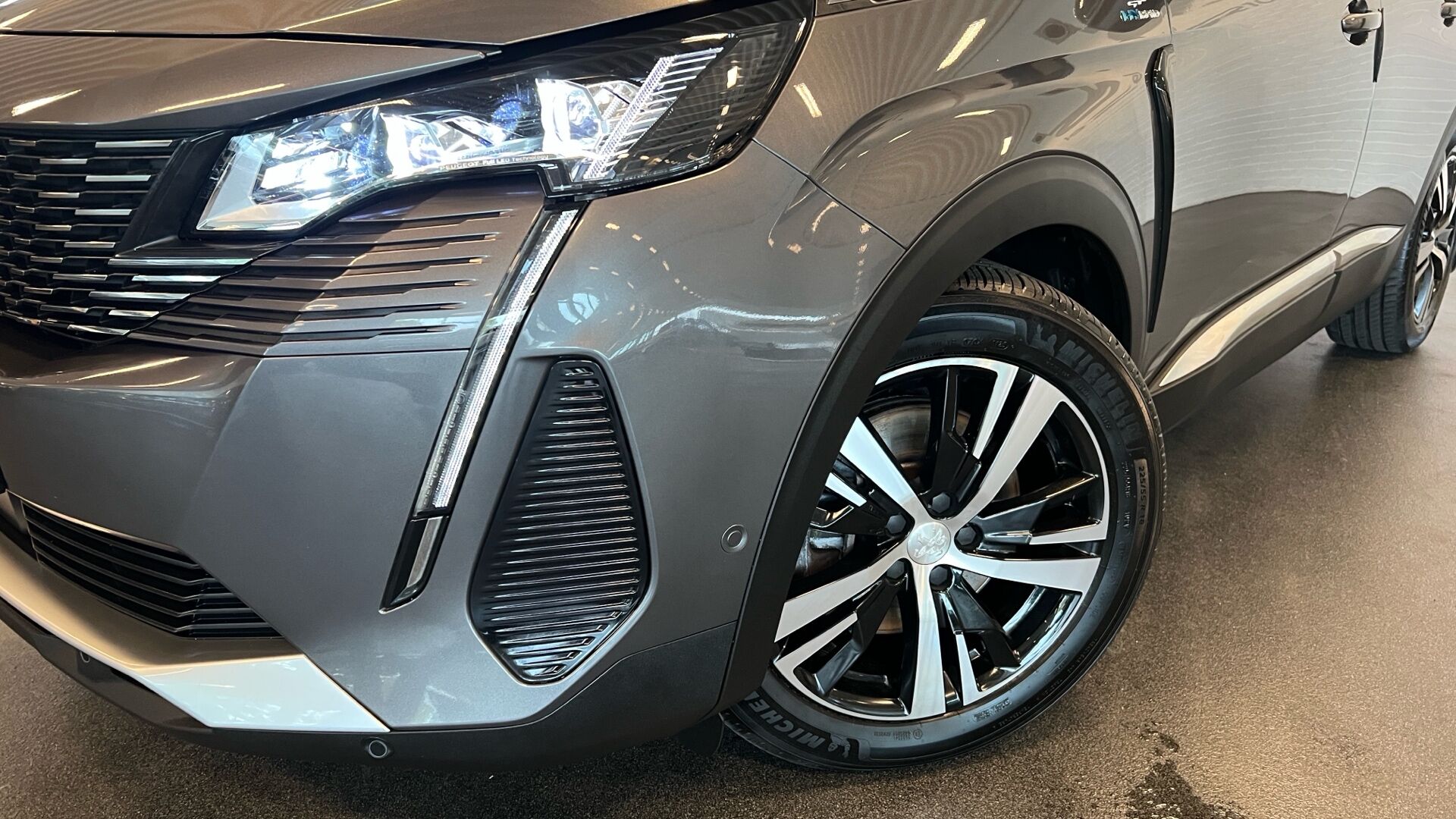 Billede af Peugeot 3008 1,6 PureTech  Plugin-hybrid GT First EAT8 225HK 5d 8g Aut.